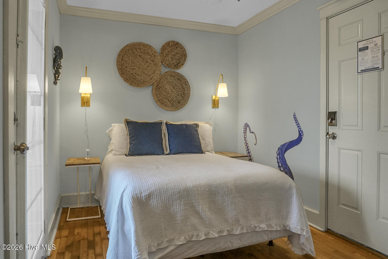 100555839 | Photo 54