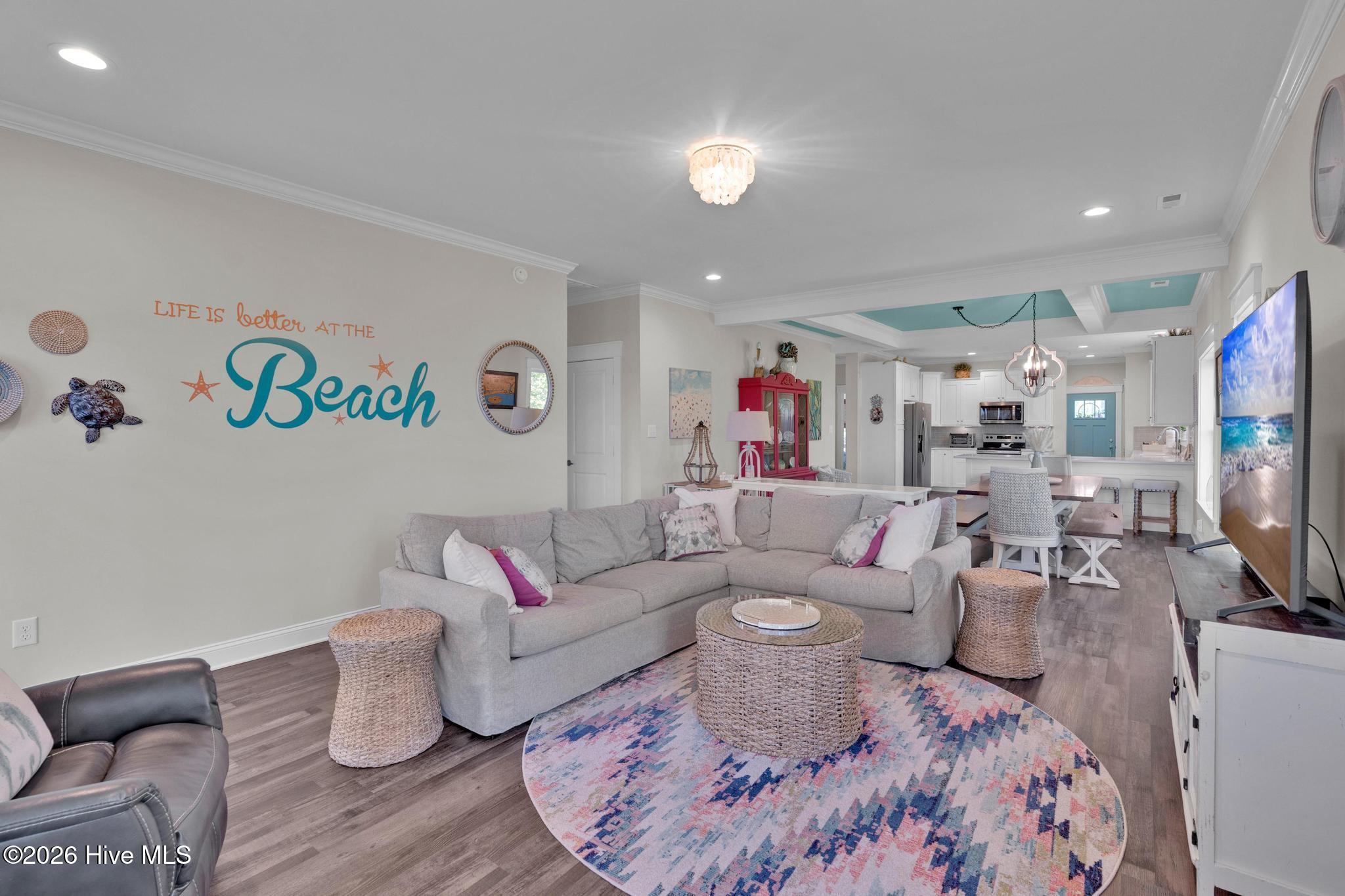 100569220 | Photo 21