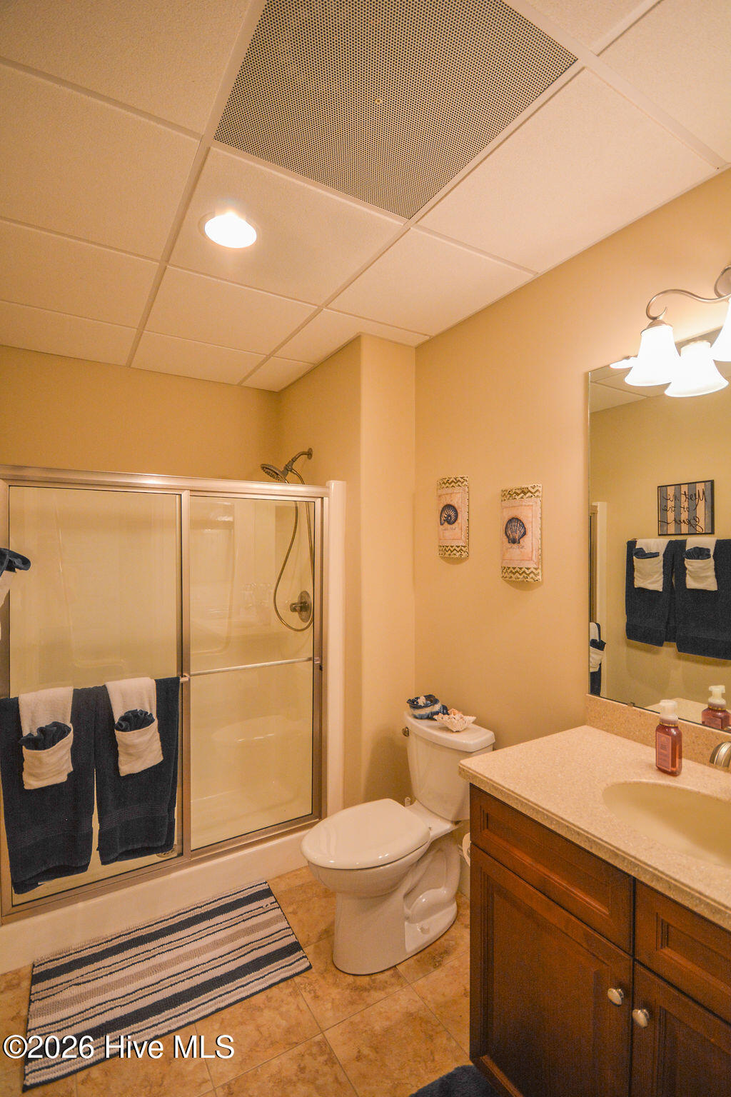 Guest Full Bath Lower Level