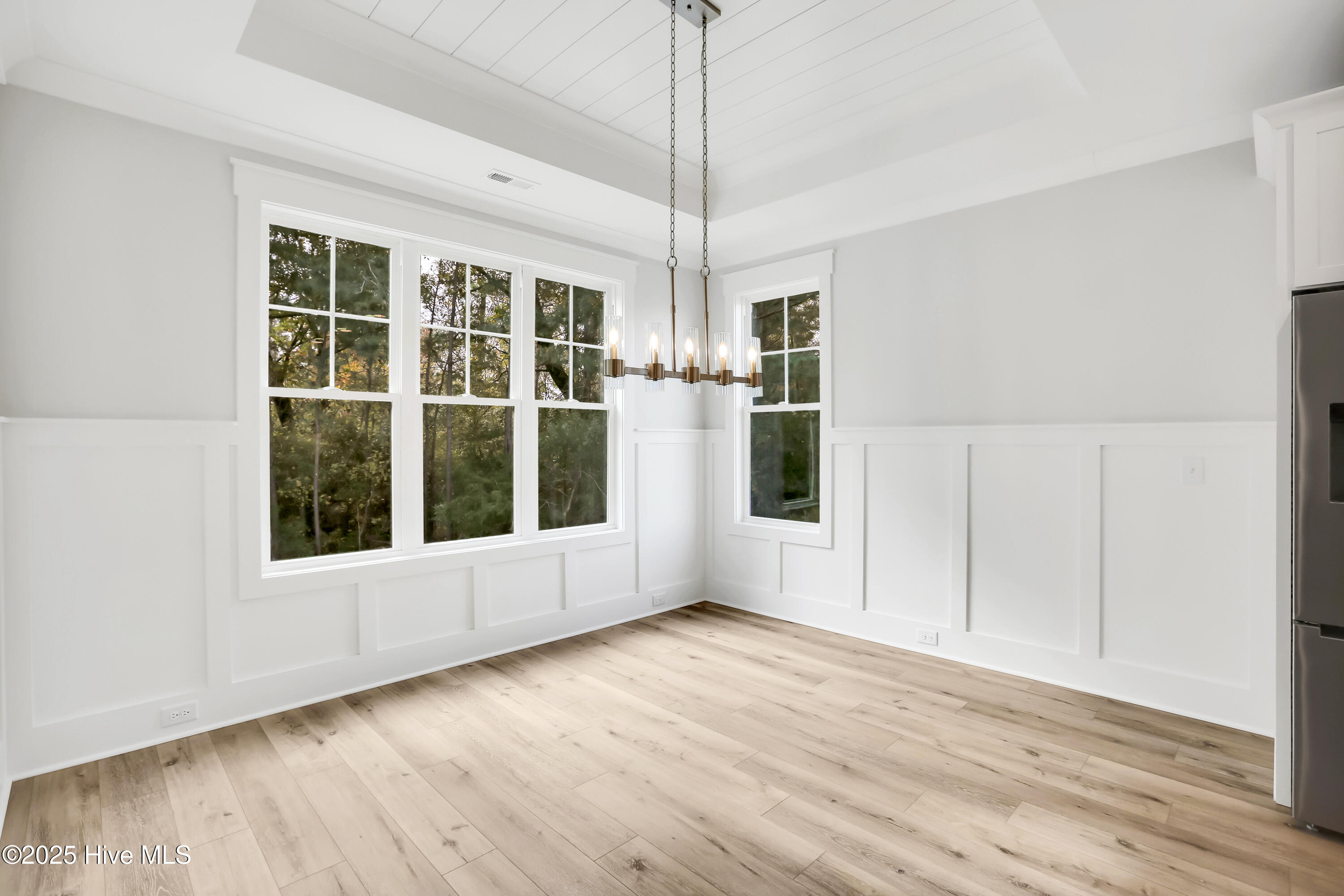 100542712 | Photo 15