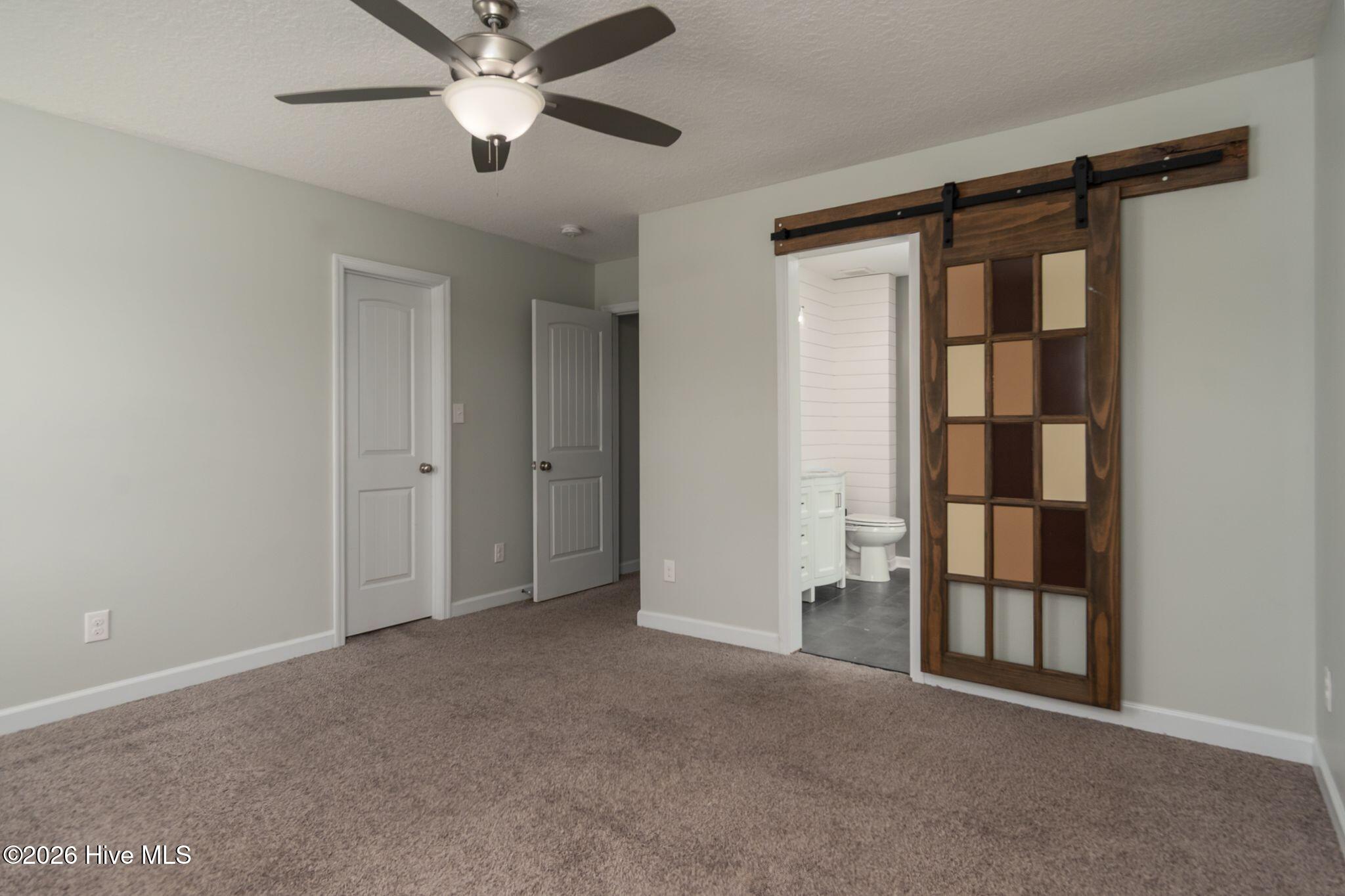 100566459 | Photo 28