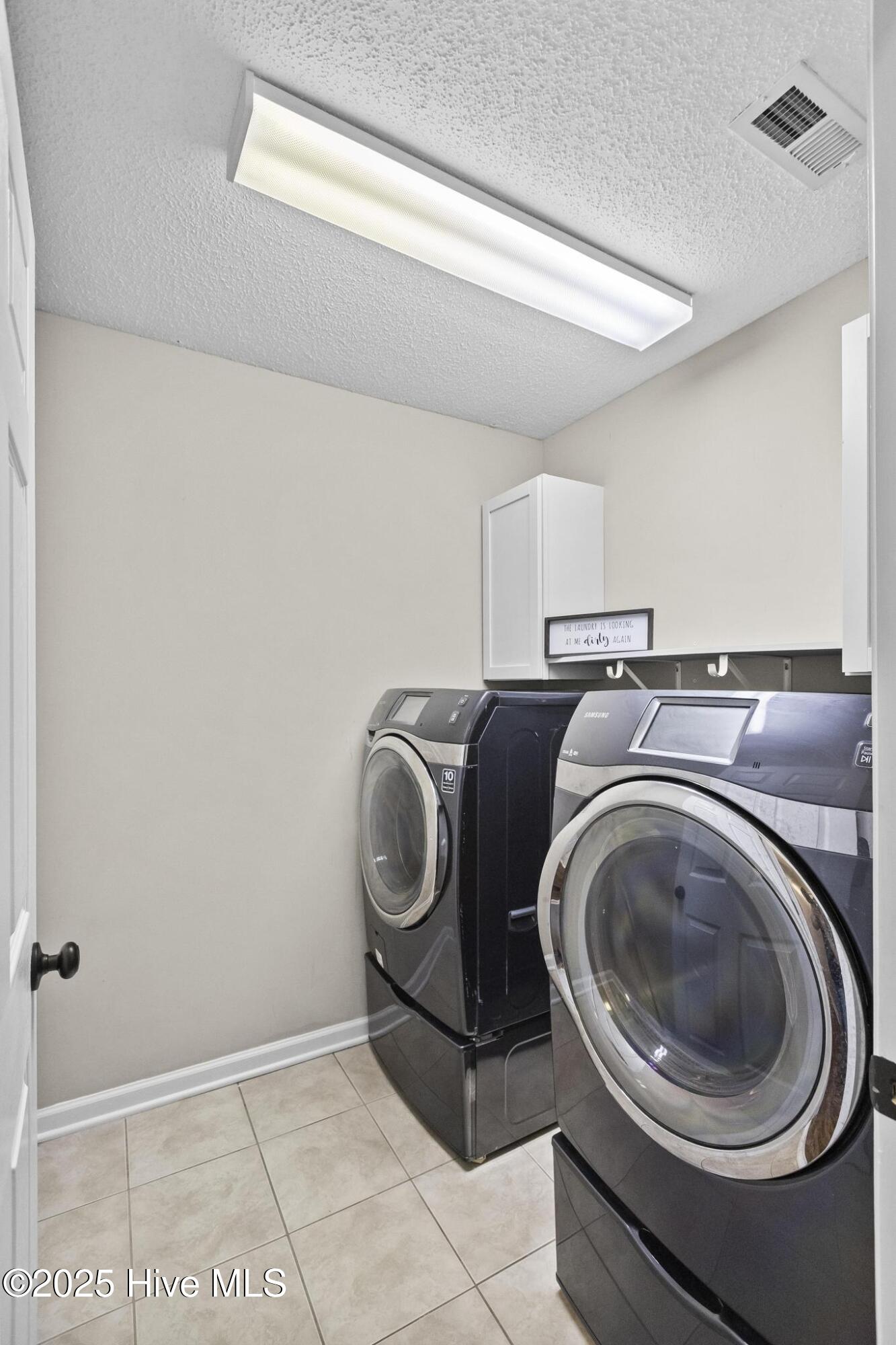 100546183 | Photo 46