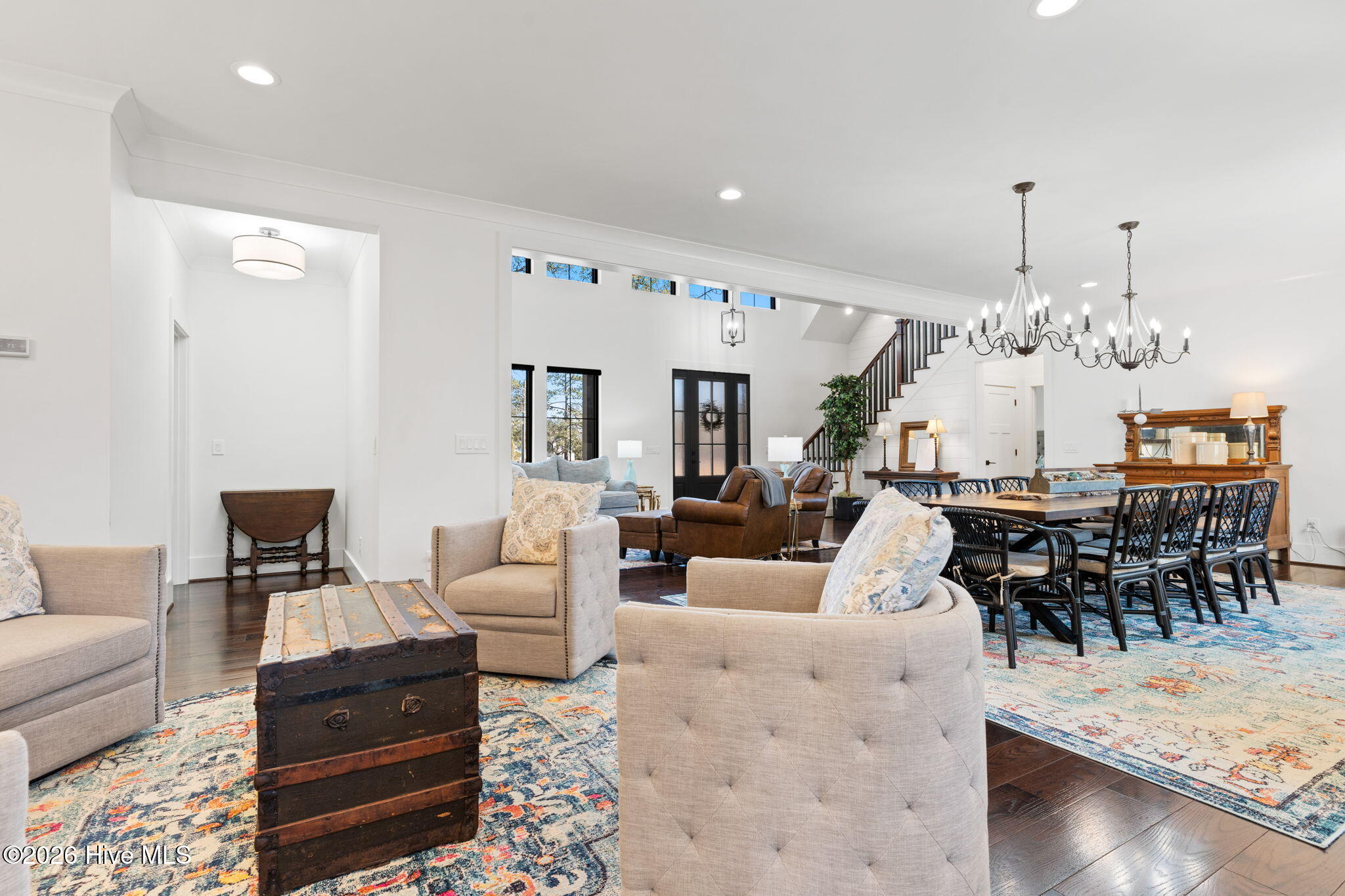 100554419 | Photo 32