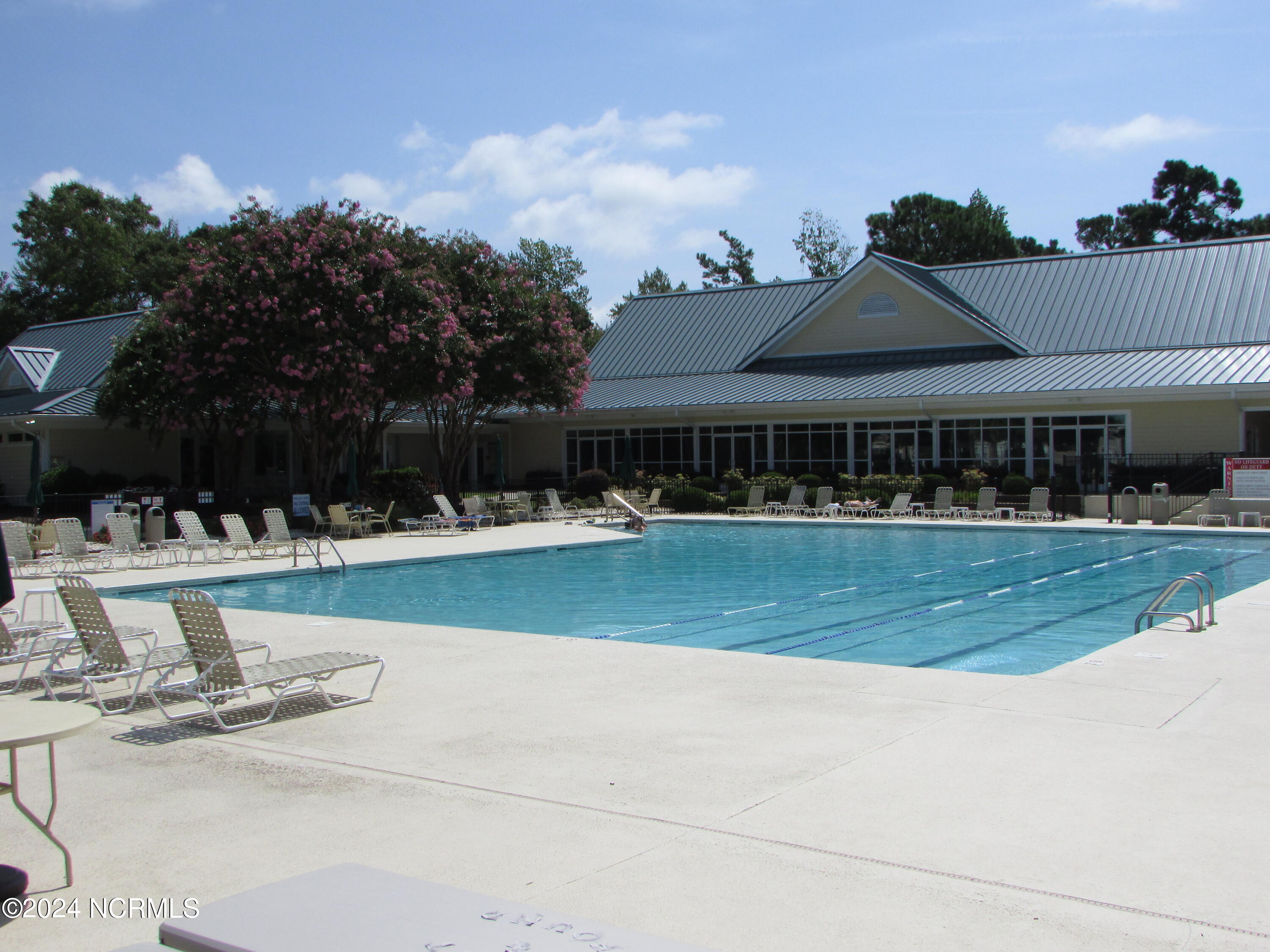 100560867 | Photo 34