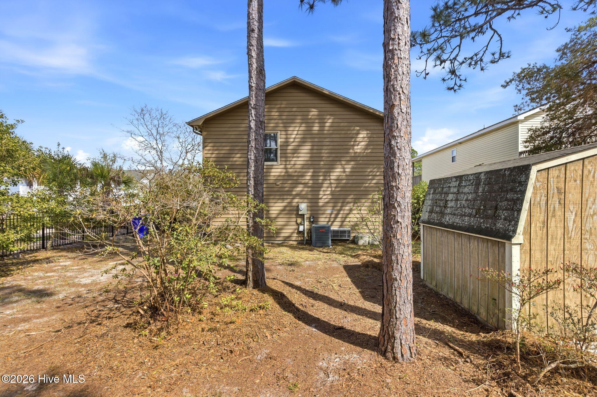 100564018 | Photo 45