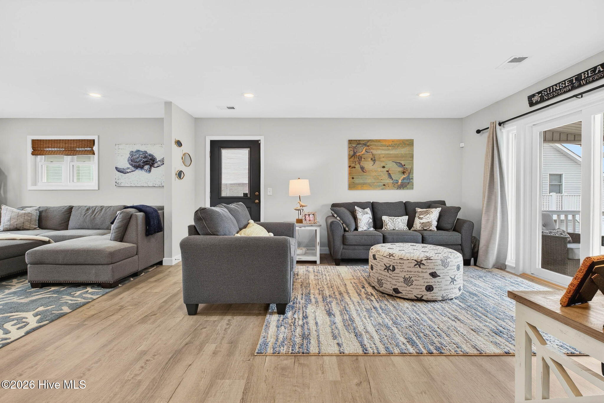 100565816 | Photo 36