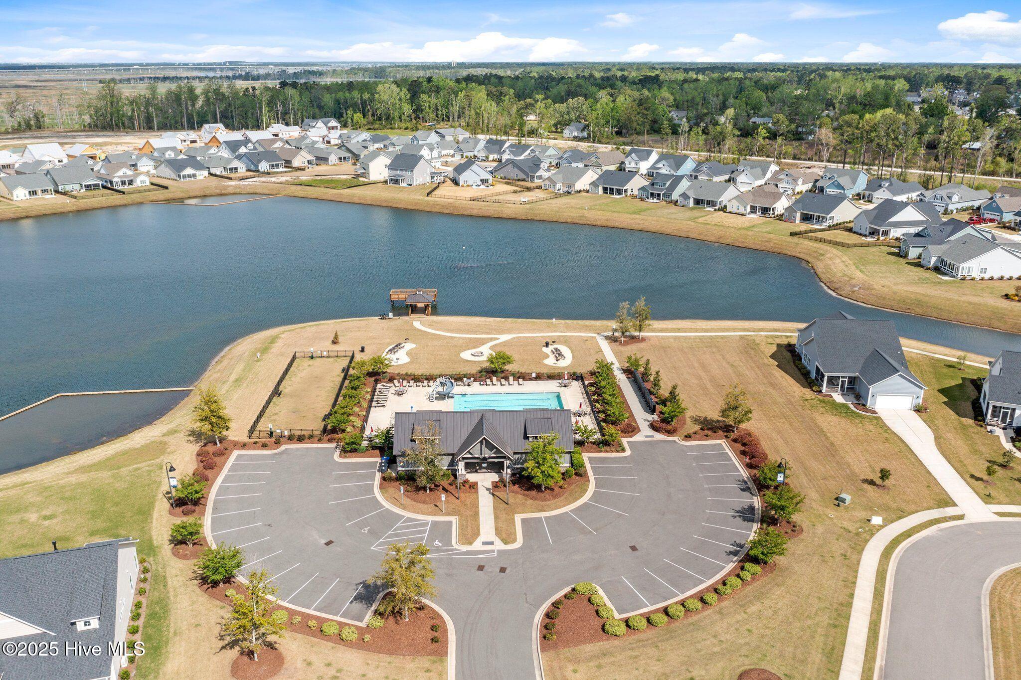 100535481 | Photo 48