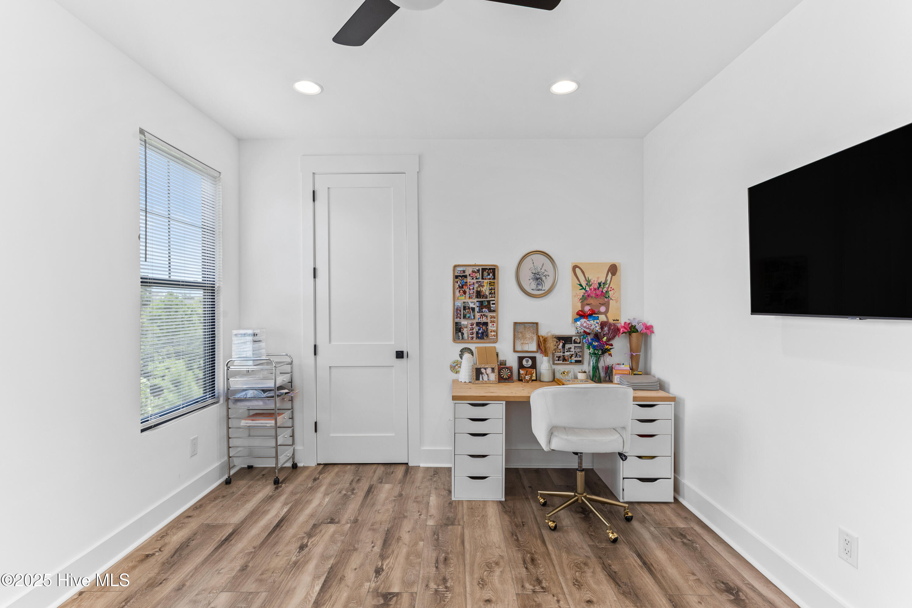 100534624 | Photo 45