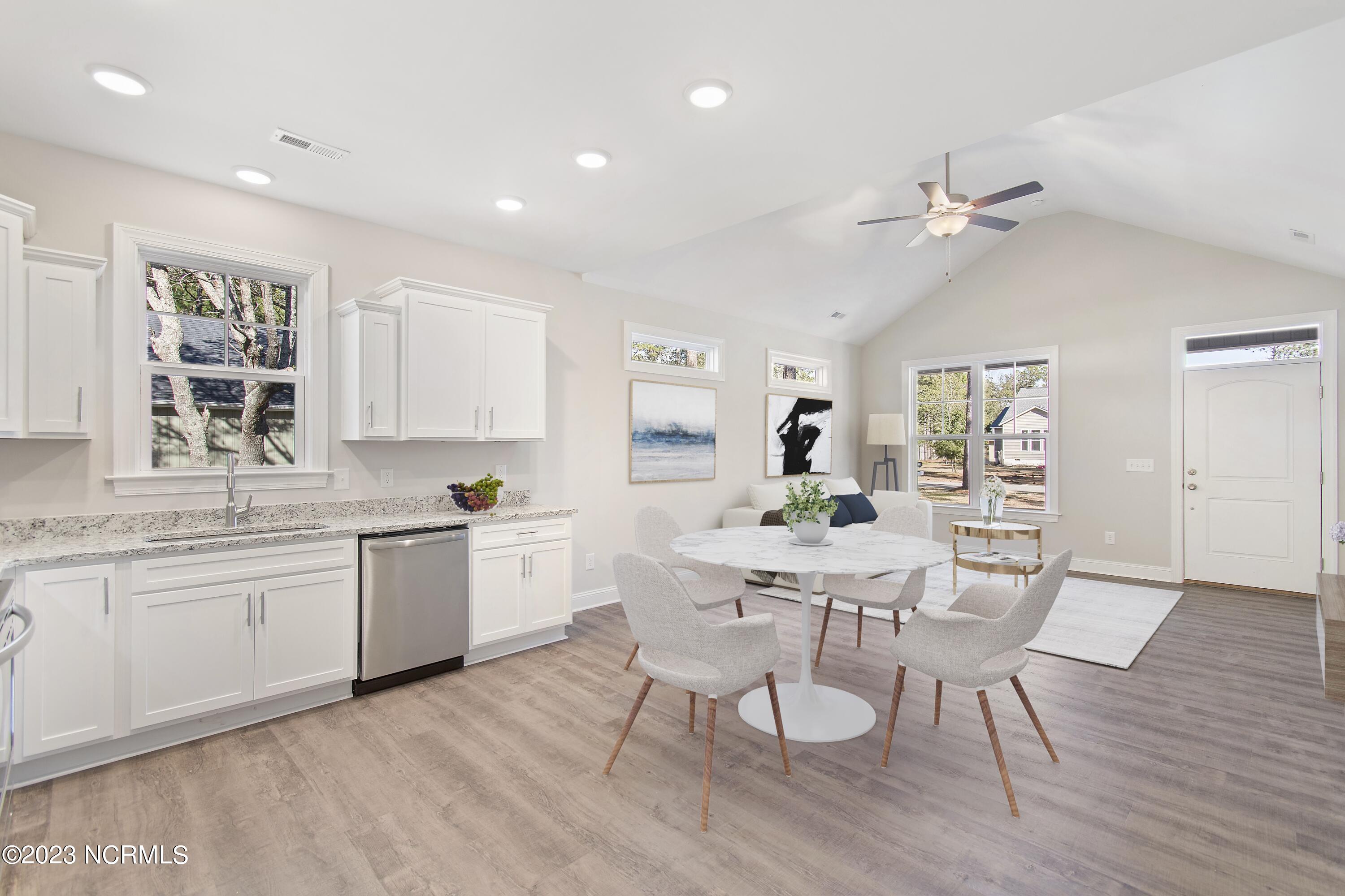 100505840 | Photo 11