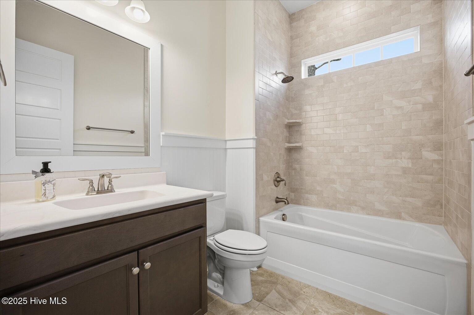 100536924 | Photo 35