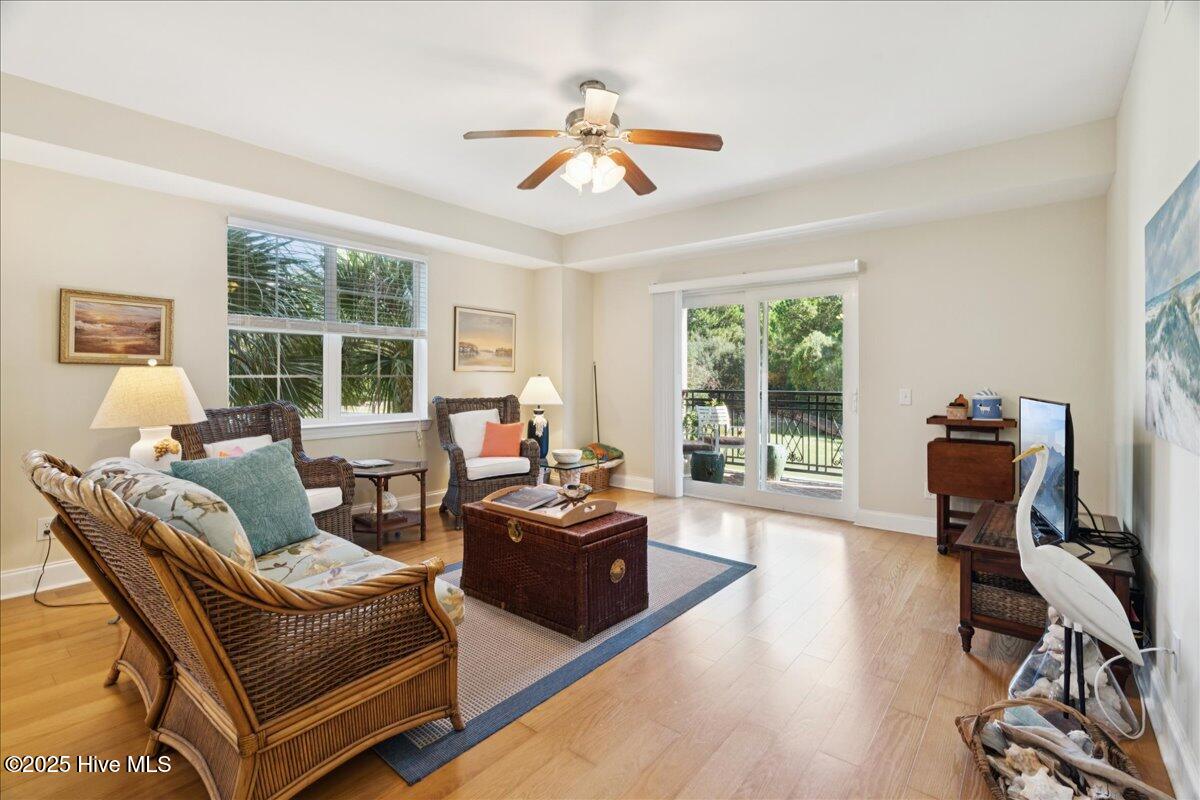 100535448 | Photo 32