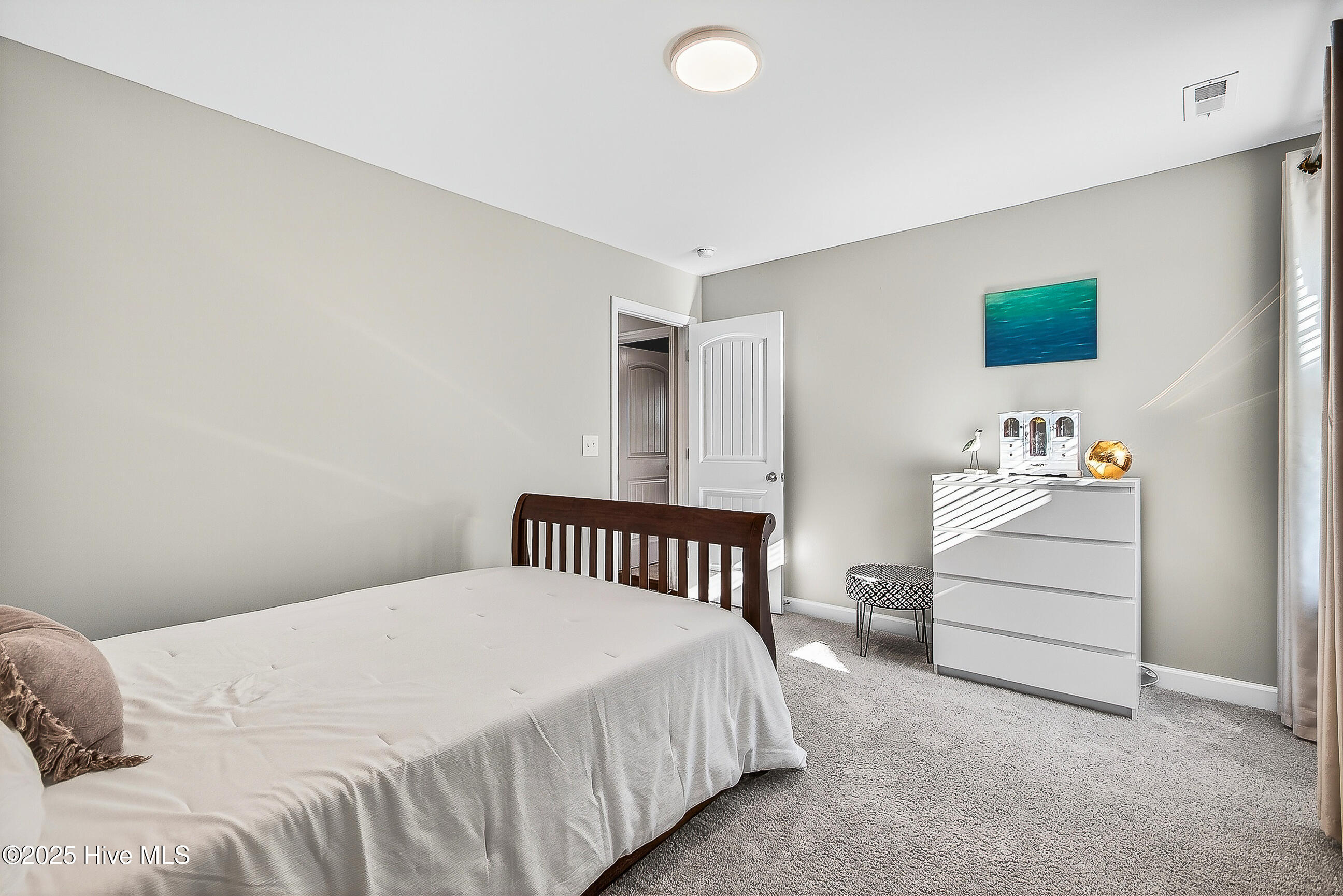 100539919 | Photo 29