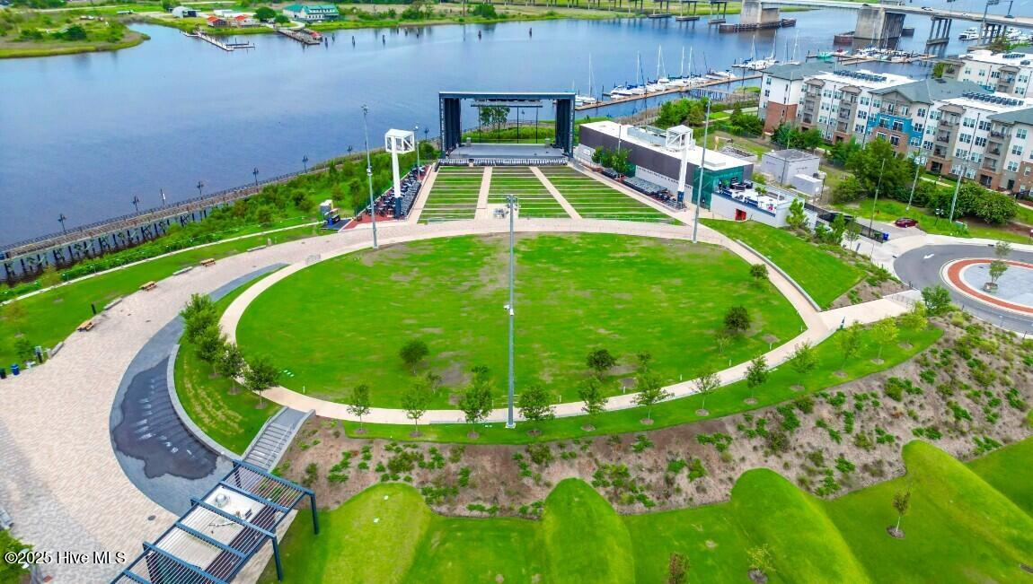 100541584 | Photo 61