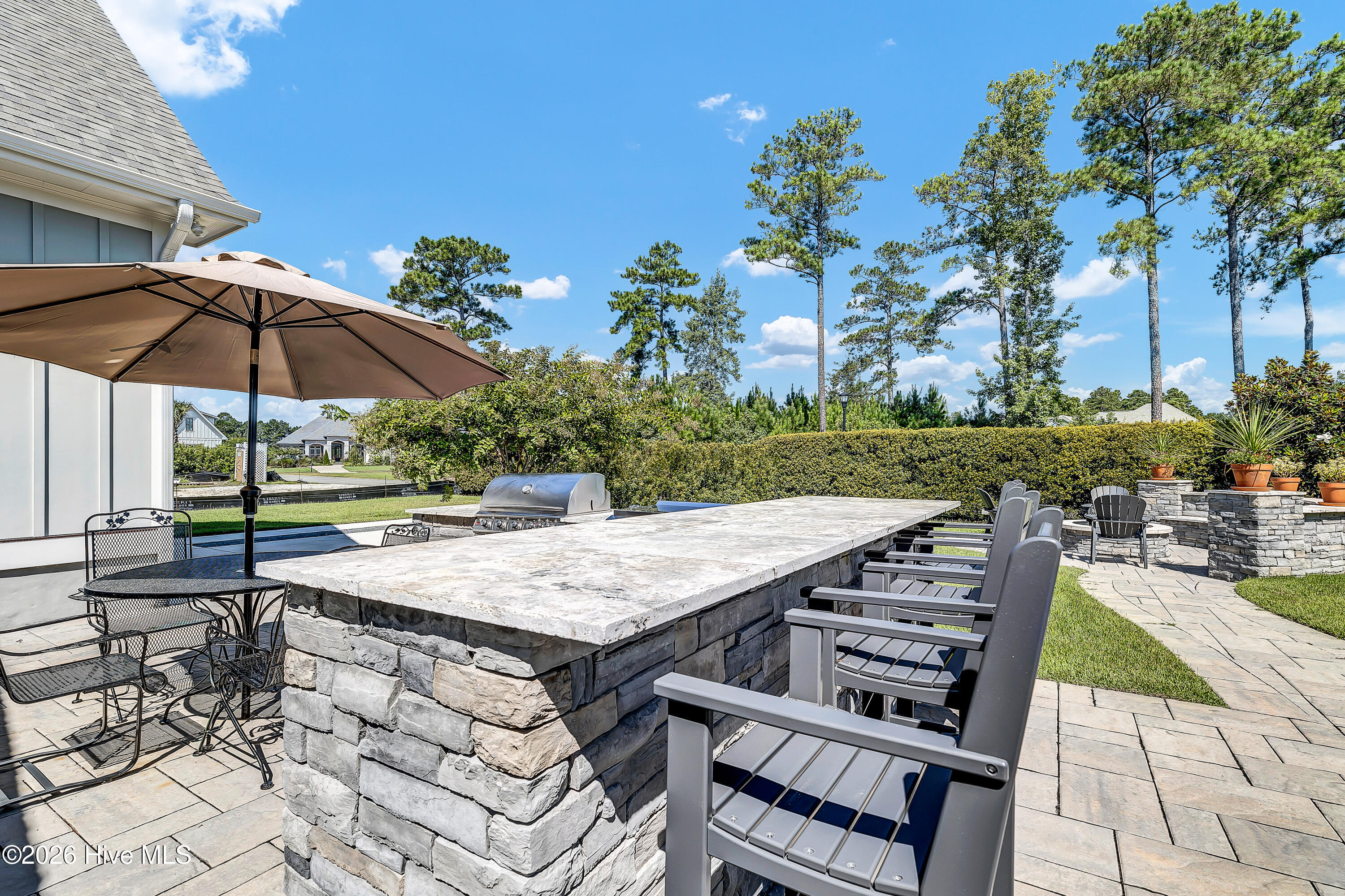 100550299 | Photo 36