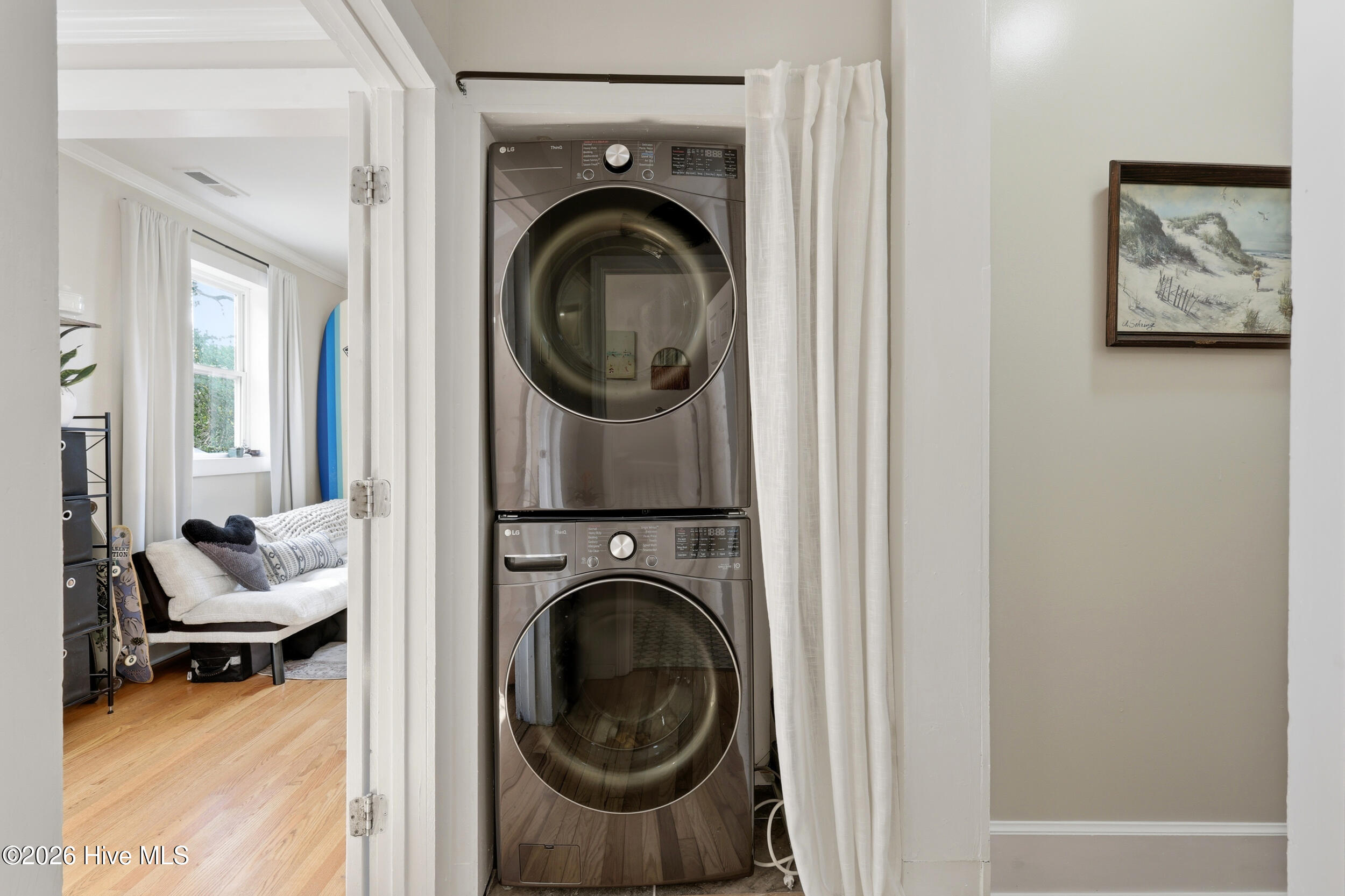 100555490 | Photo 25