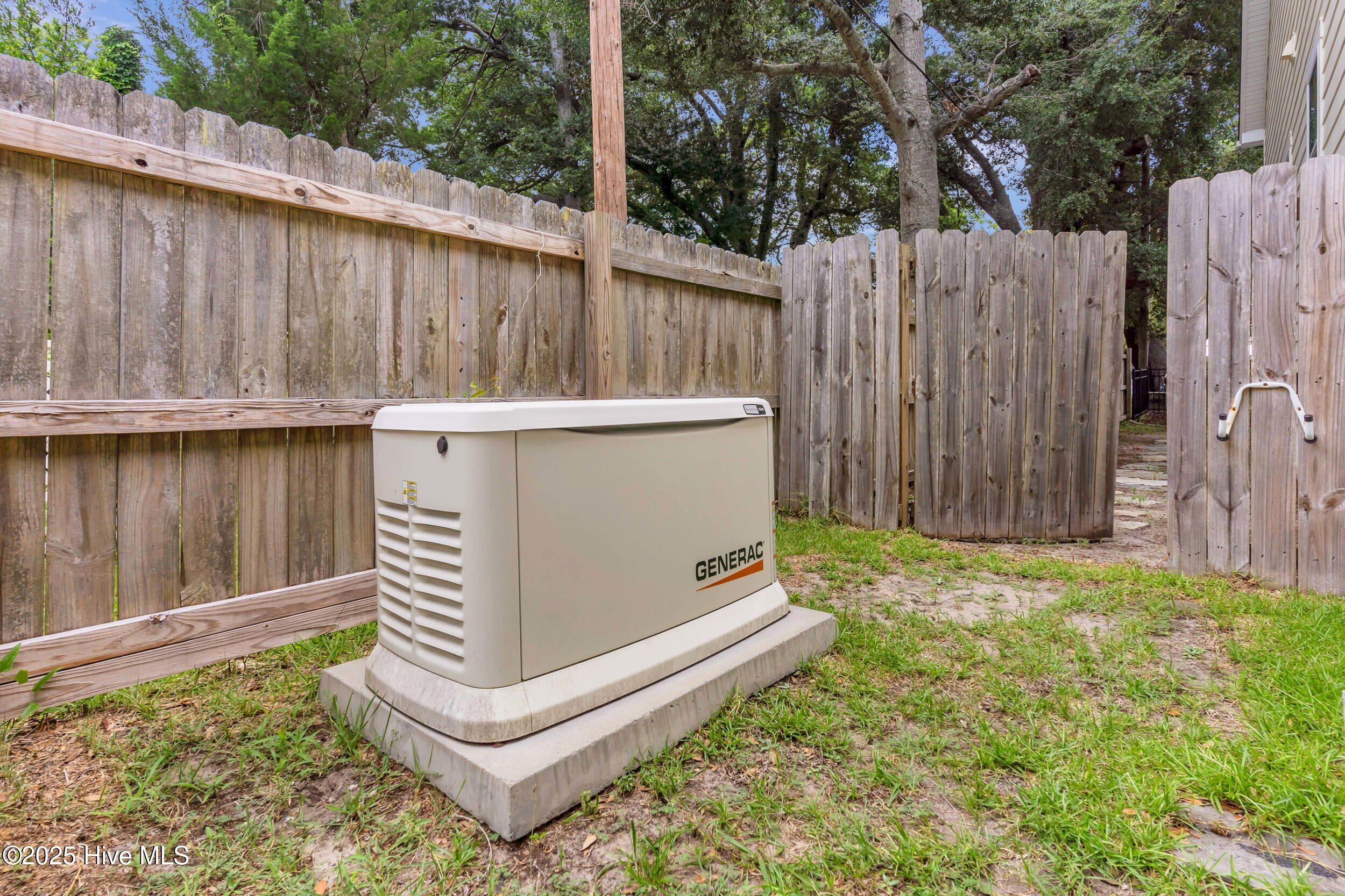 100516979 | Photo 38