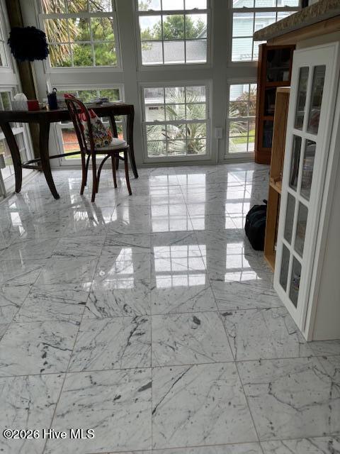 100560491 | Photo 28