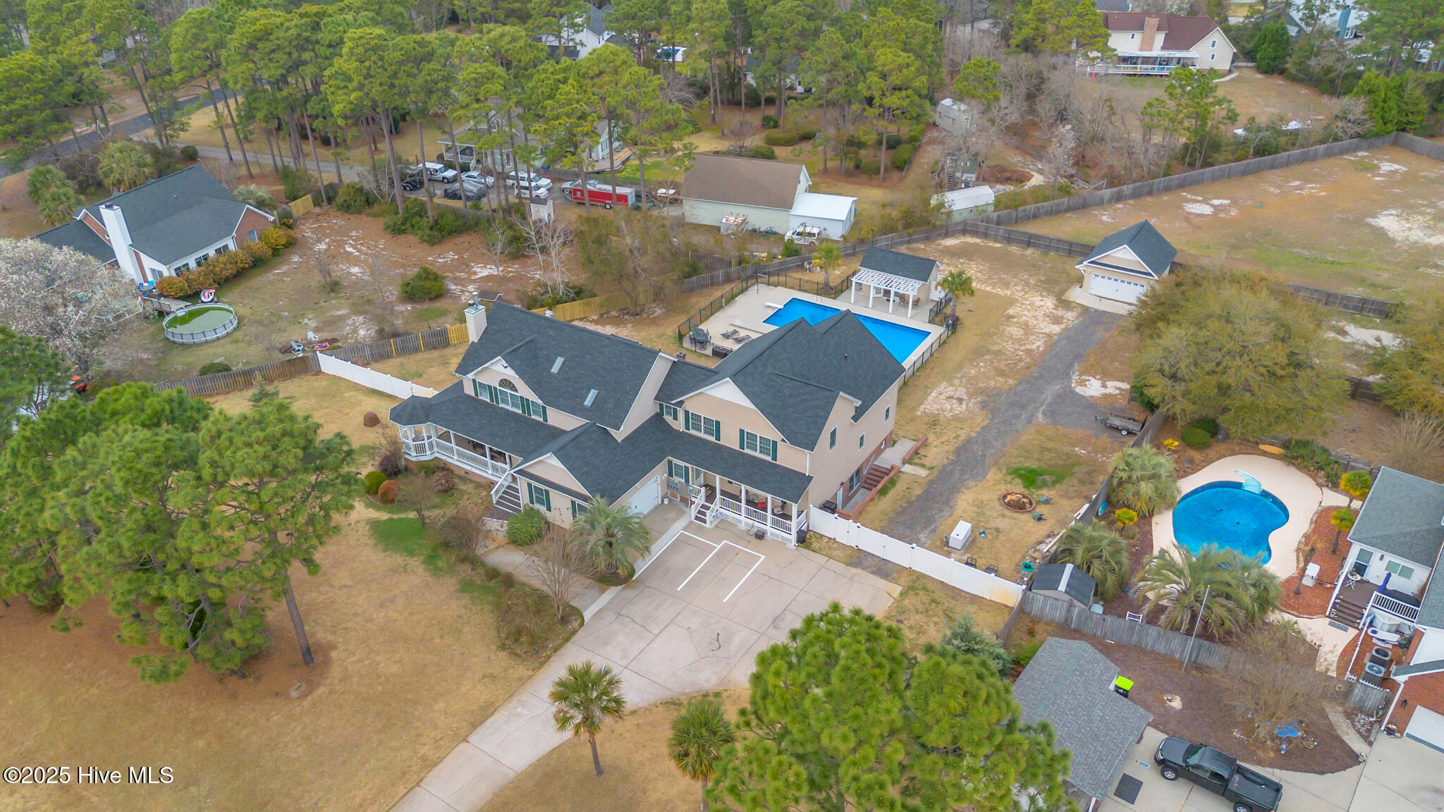 100494637 | Photo 107