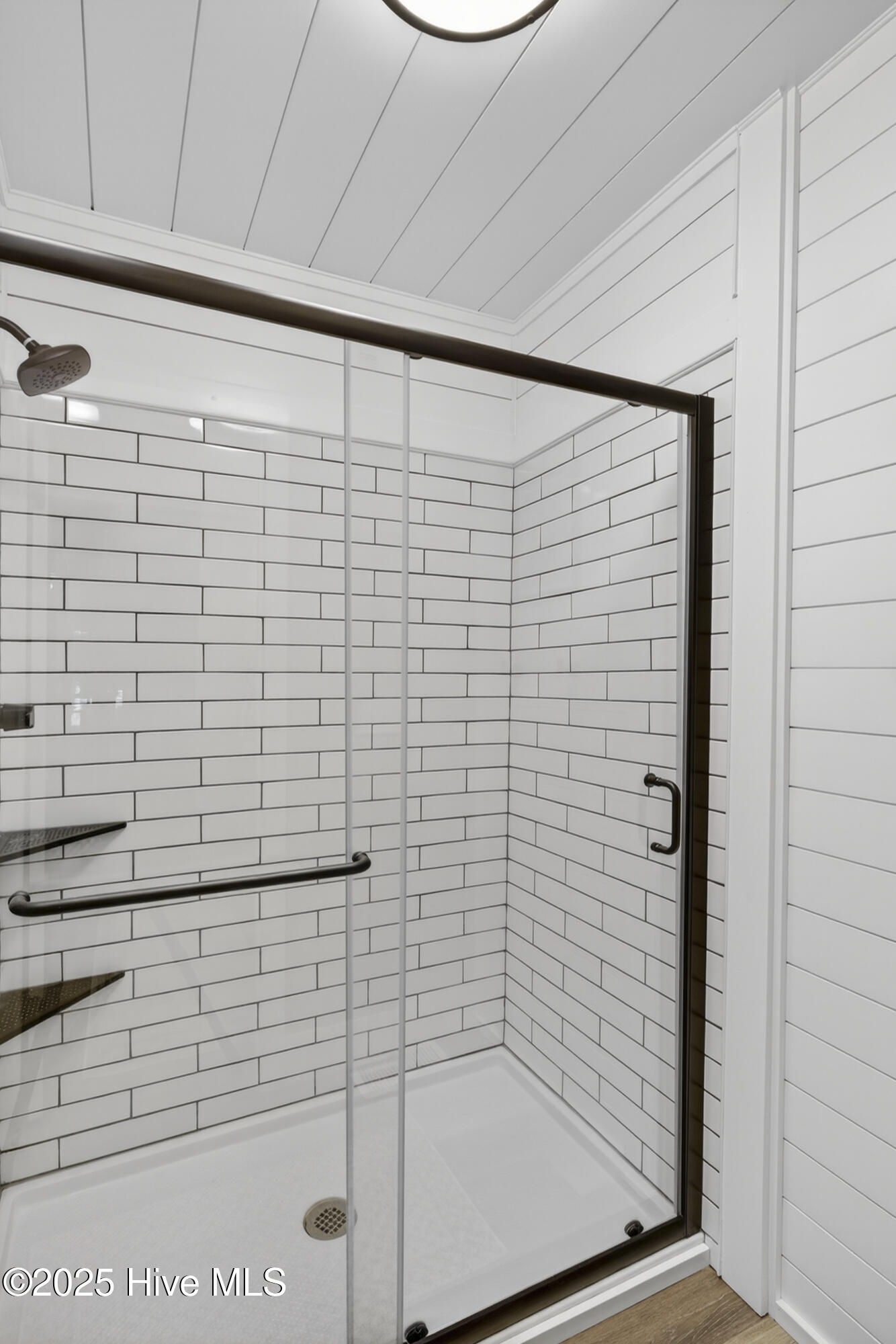 100543749 | Photo 17