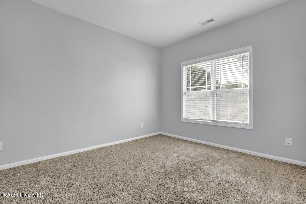 100520974 | Photo 20