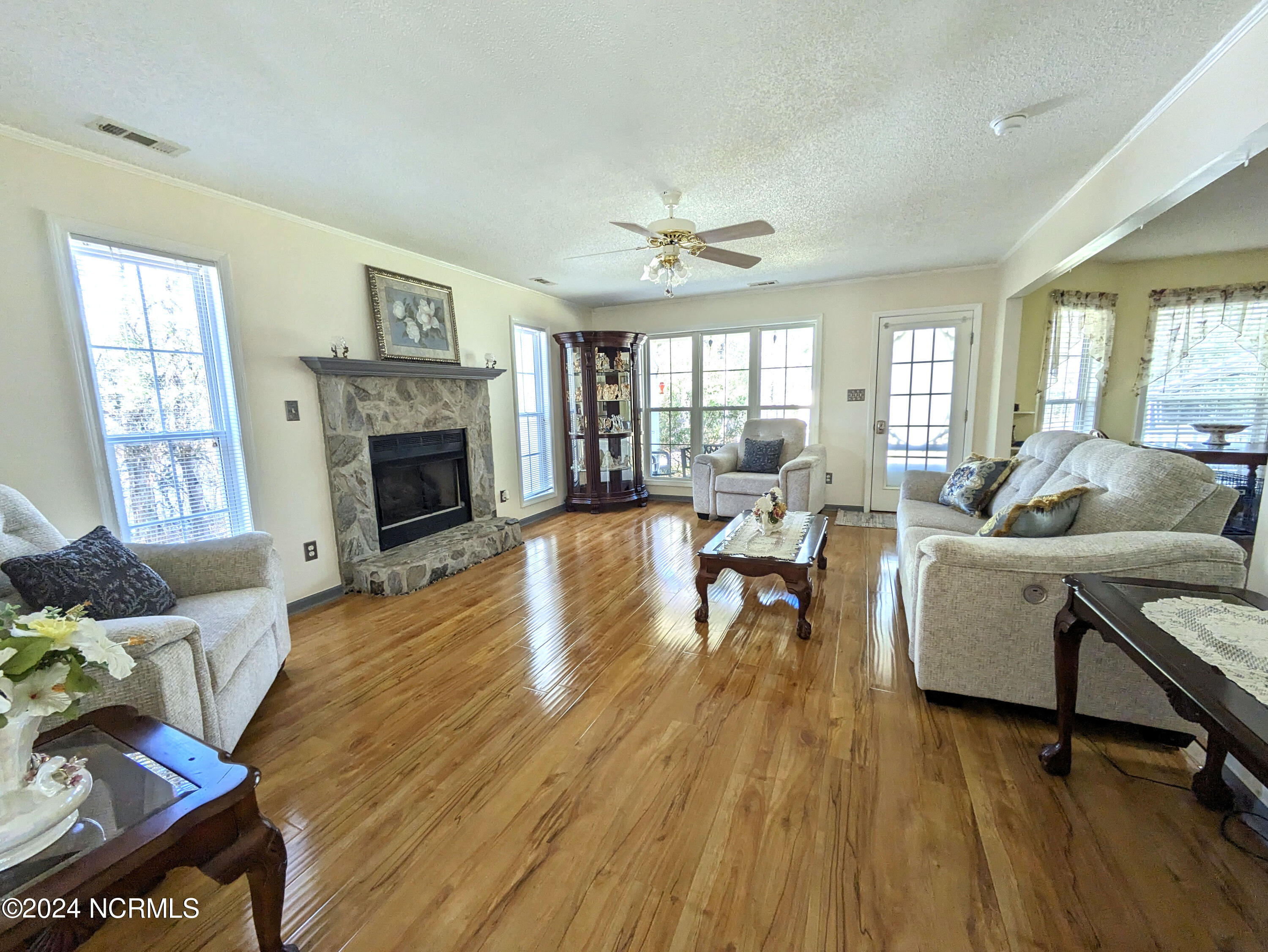 117 Longwood Drive, Stella, NC 28582 – photo 8: PXL_20240308_160800488