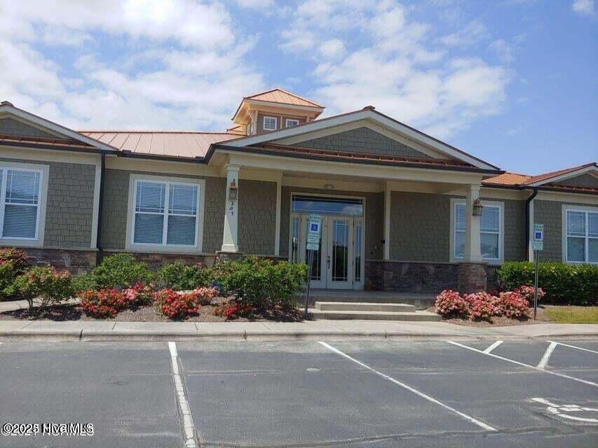 100532415 | Photo 43