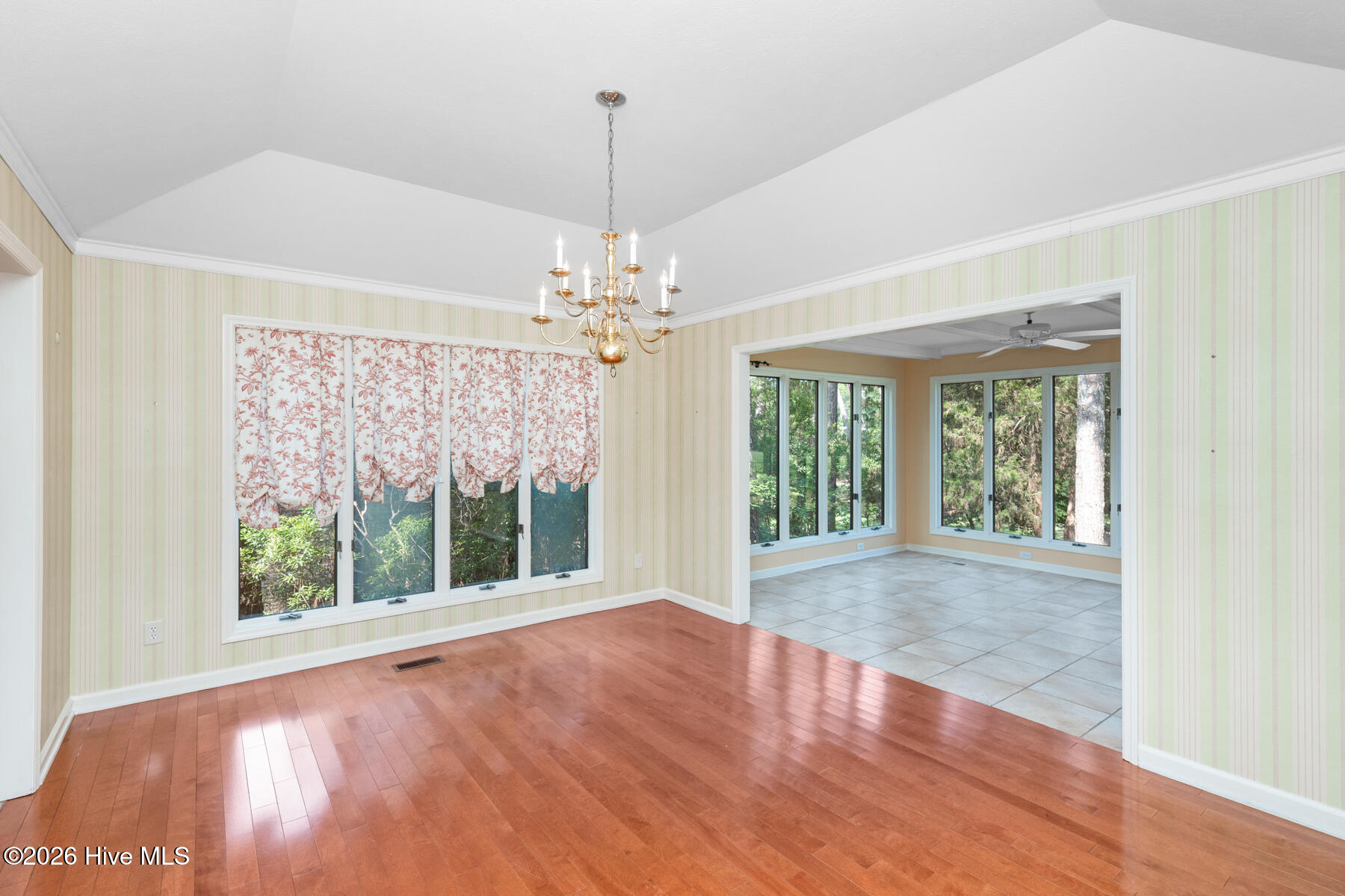 dining room1