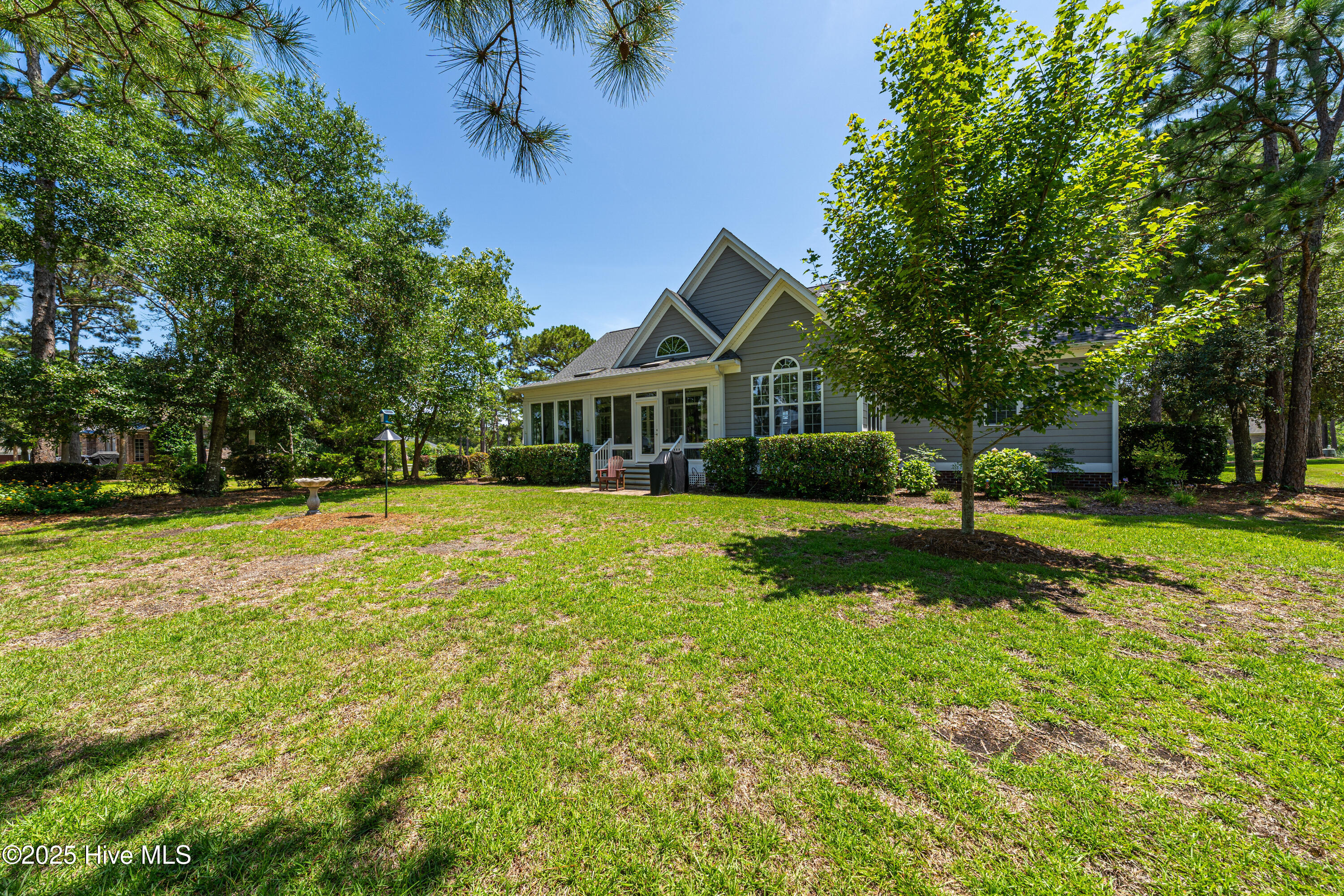 100480816 | Photo 46