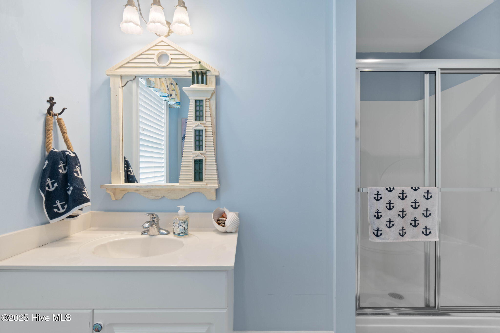 100543695 | Photo 57