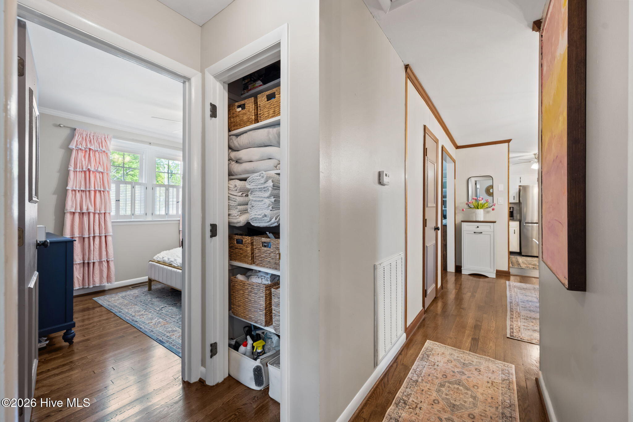 100567553 | Photo 18