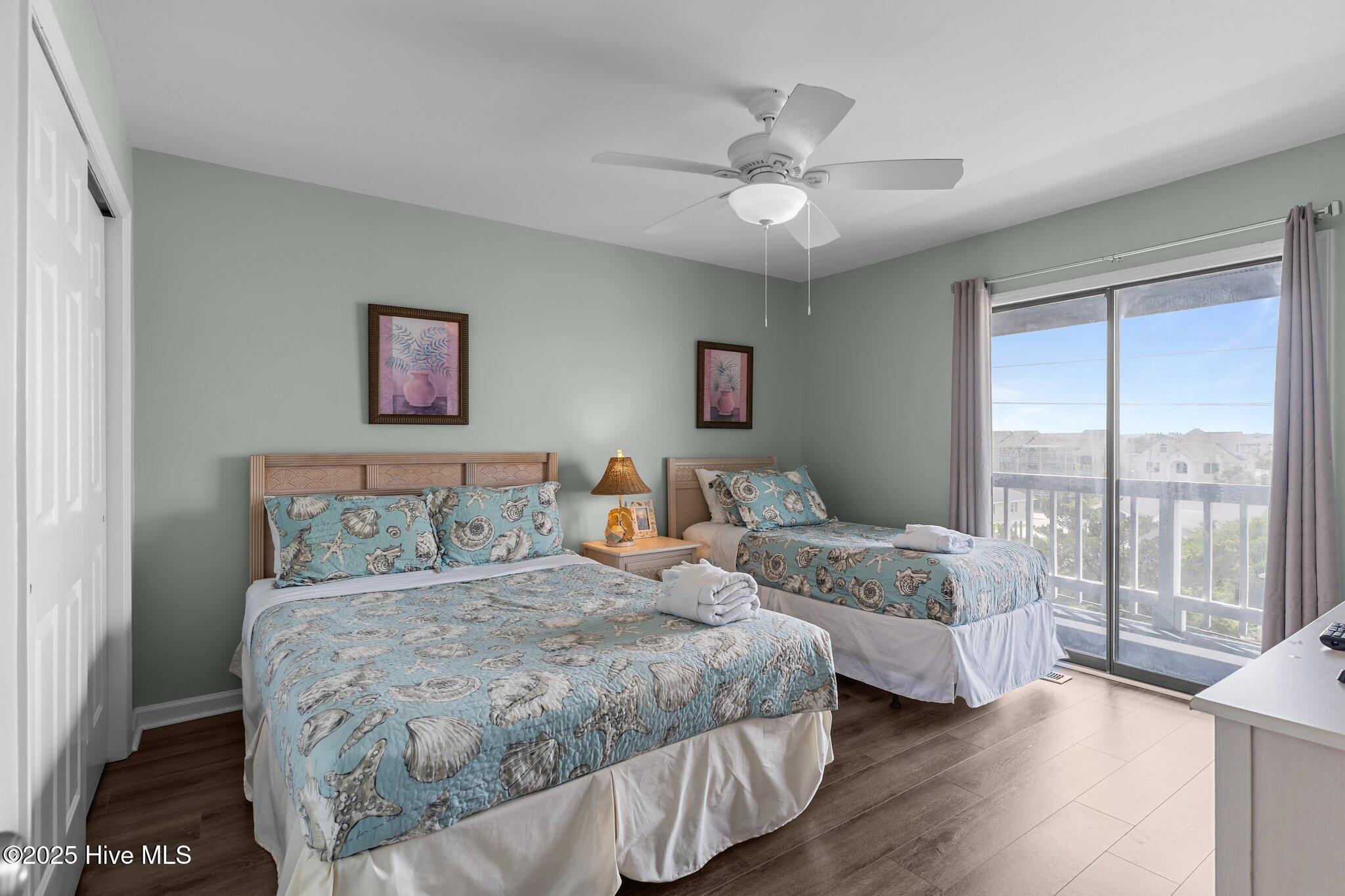 608 Carolina Beach Avenue N 3c, Carolina Beach, NC 28428 – photo 23: 10-web-or-mls-BTS06328
