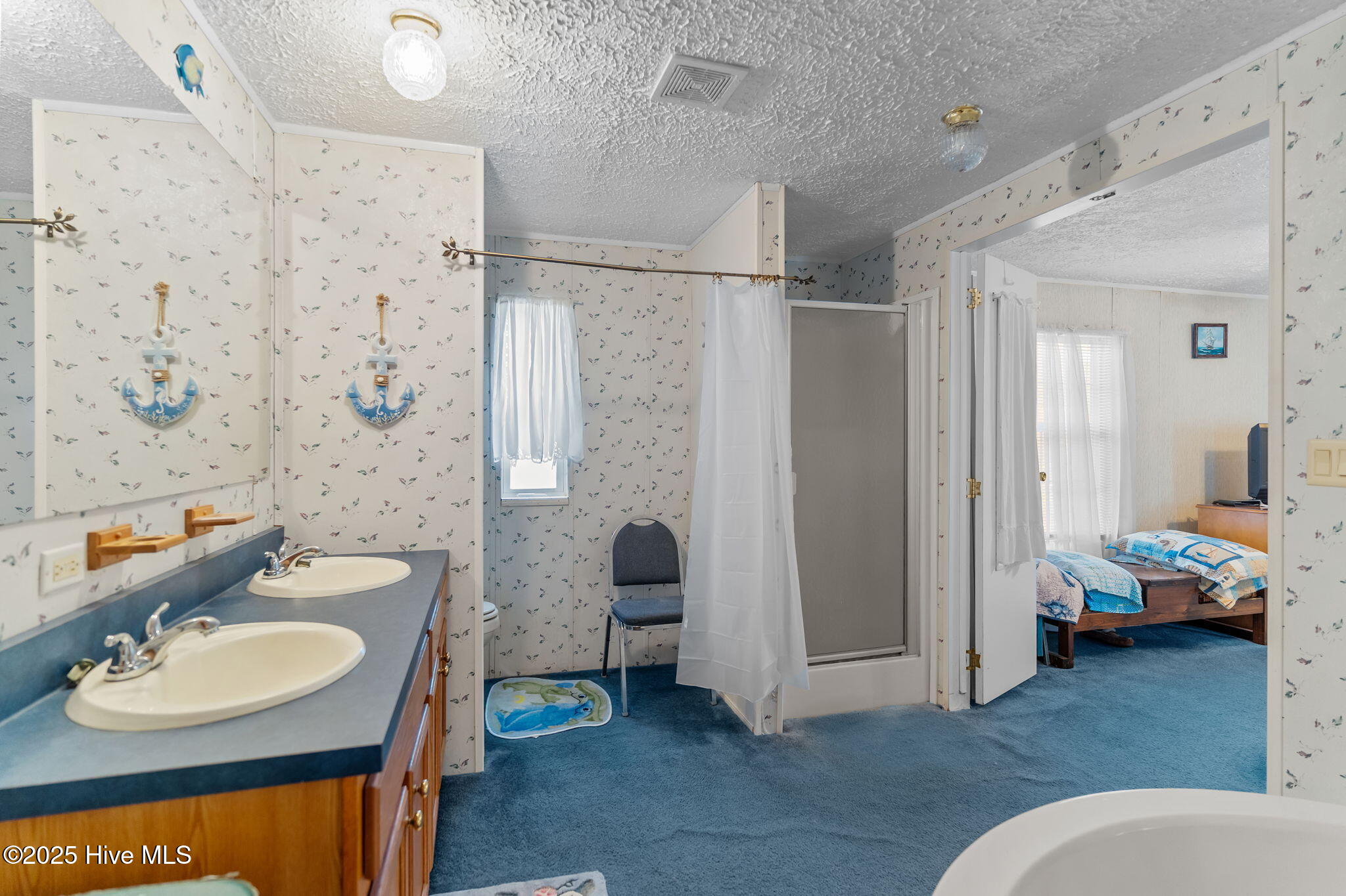 100543944 | Photo 28