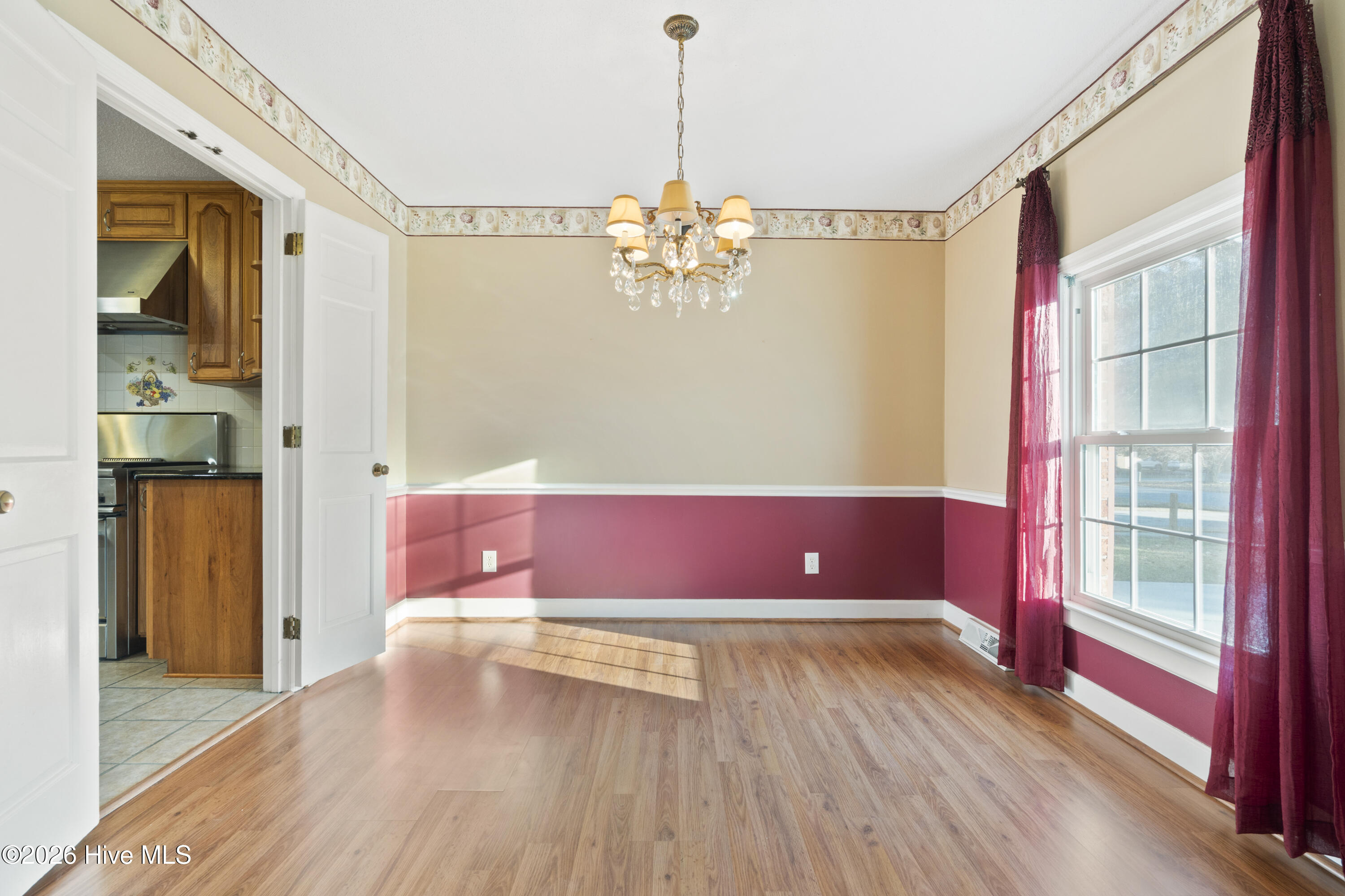 100549887 | Photo 66