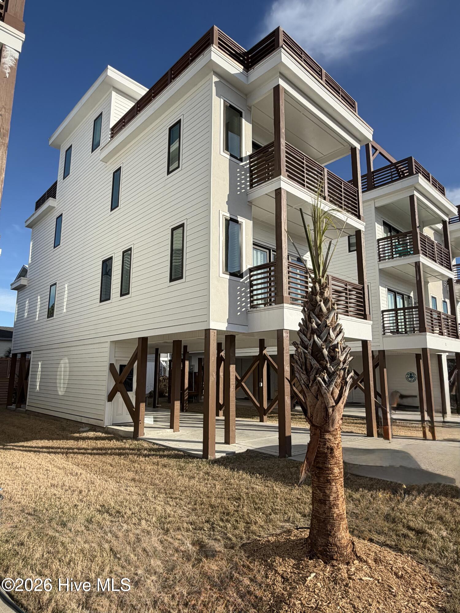 100554587 | Photo 29