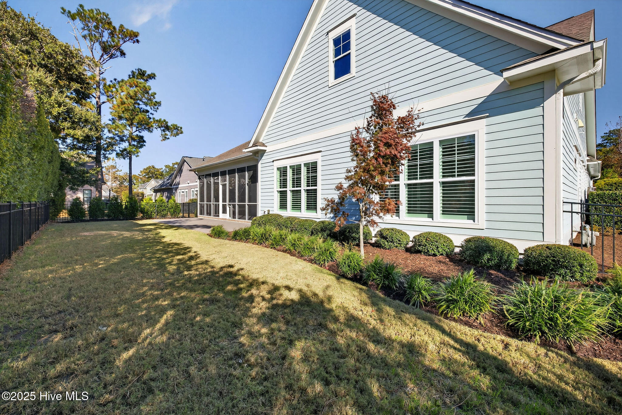 100559766 | Photo 68