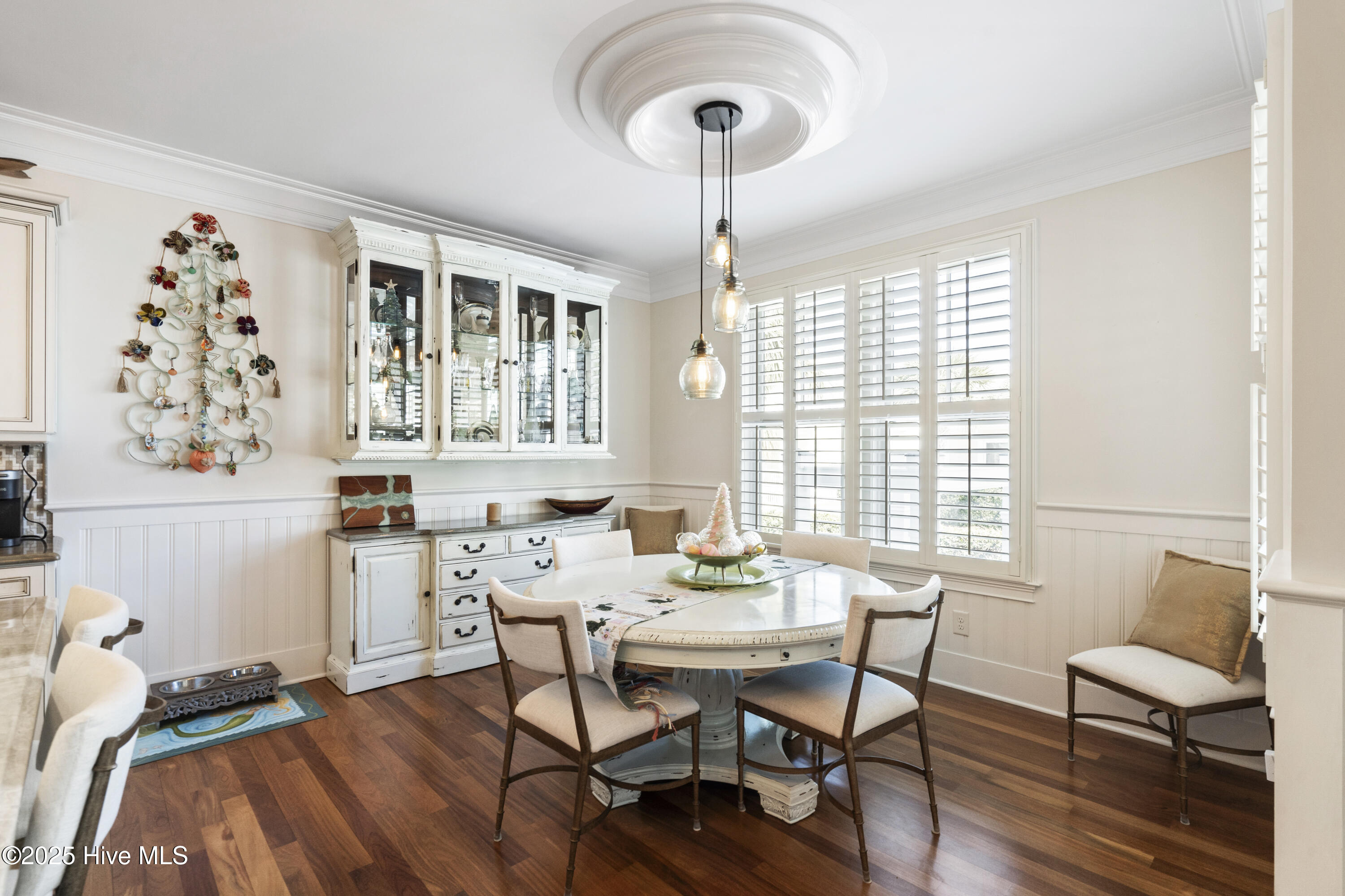 100498817 | Photo 19