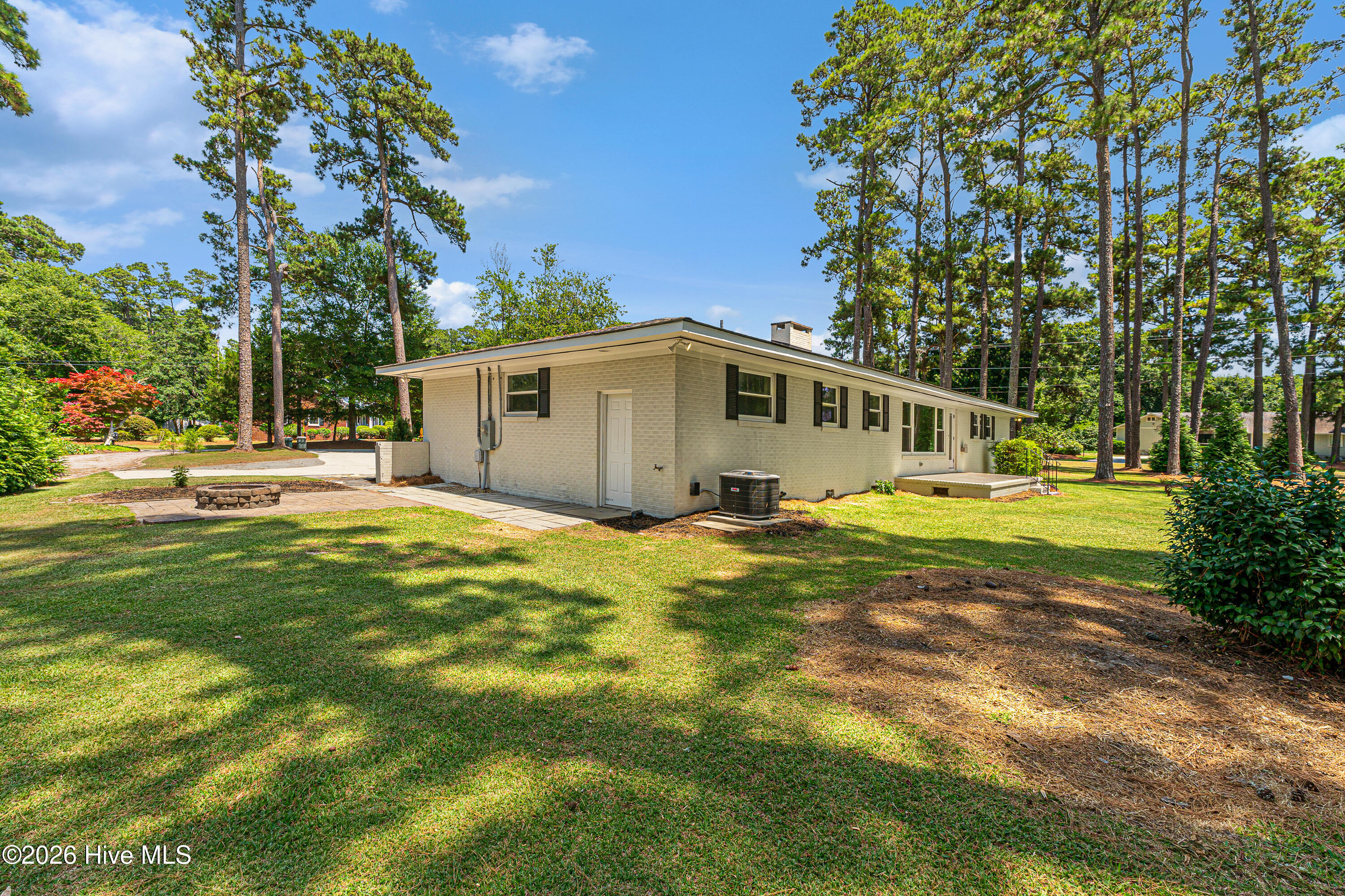 1705 River Drive,Morehead City