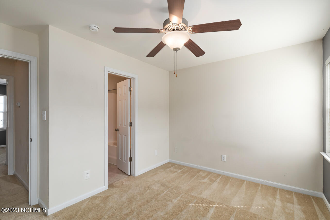 100555488 | Photo 18