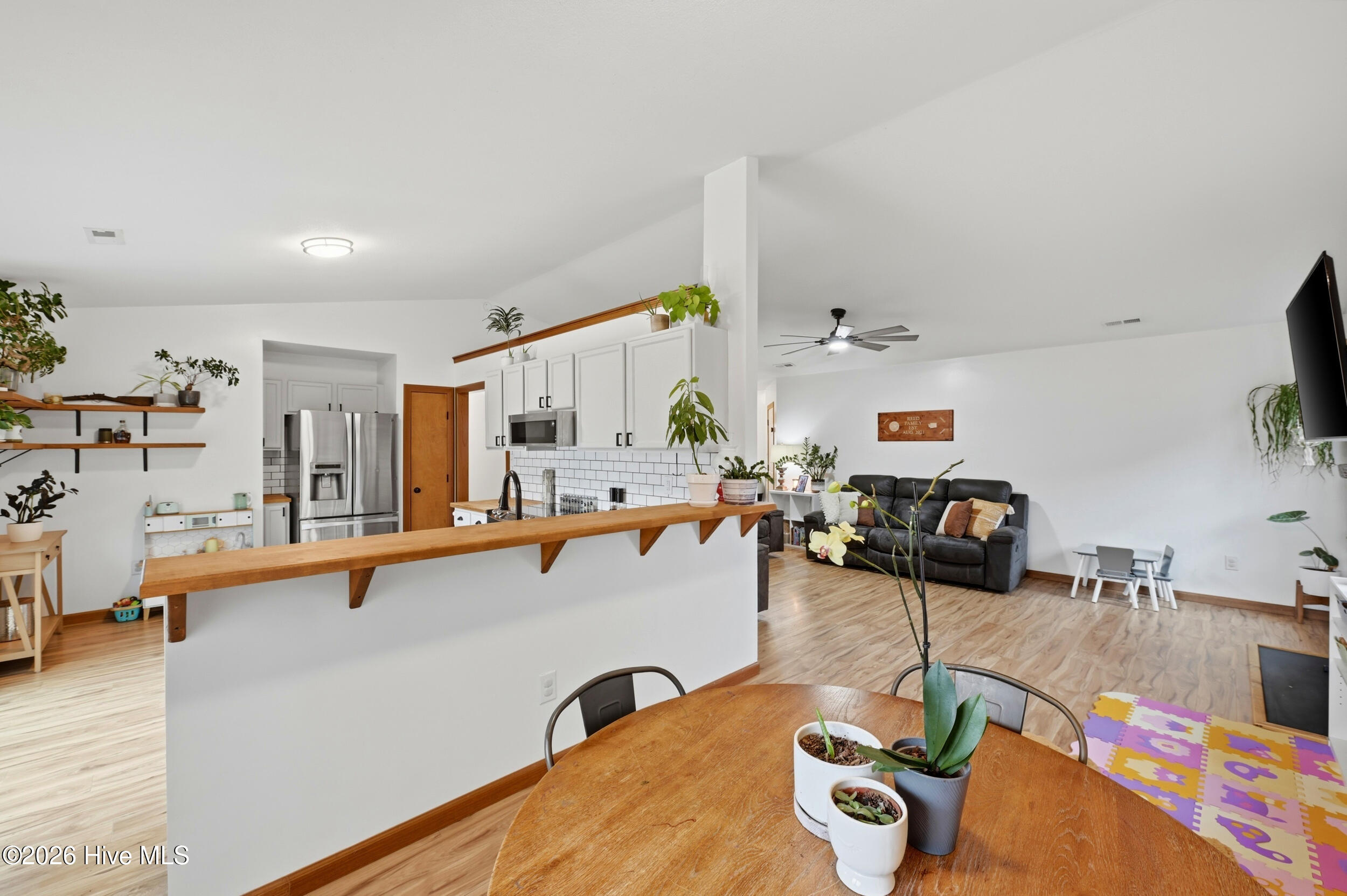 100557508 | Photo 11