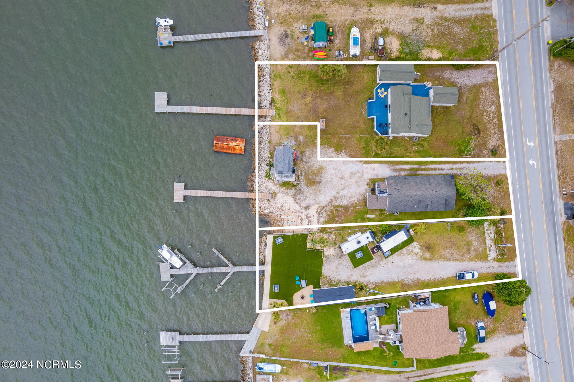 Homes for sale in Salter Path, NC | 1086 Salter Path Rd, Salter Path, NC 28512 | MLS# 100513192