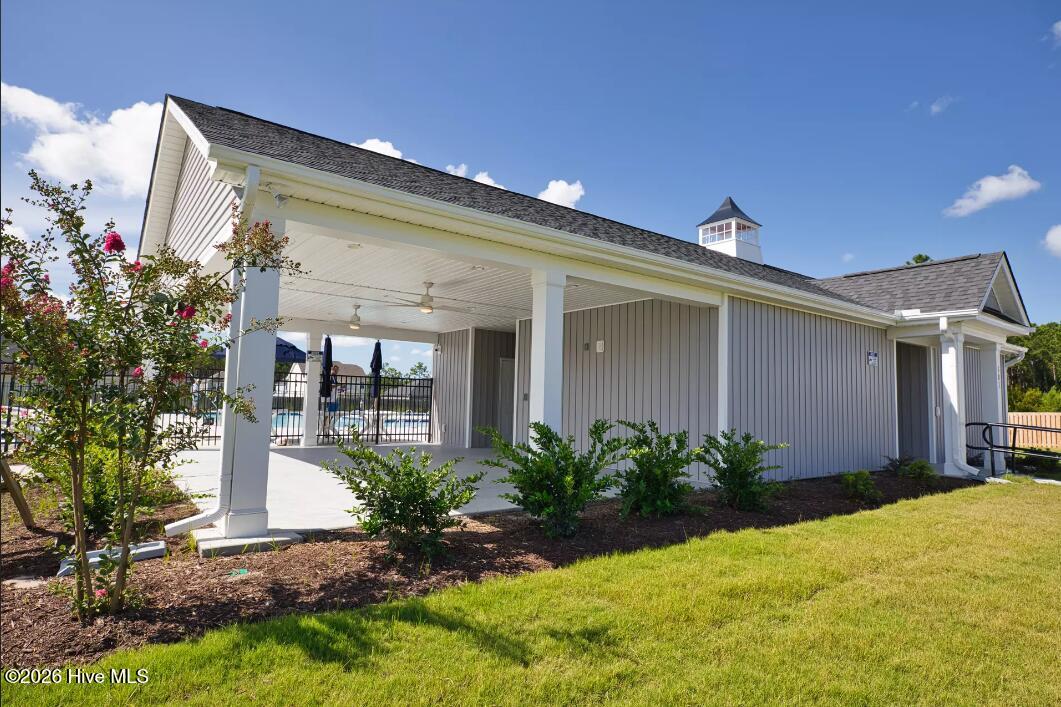 100557396 | Photo 50