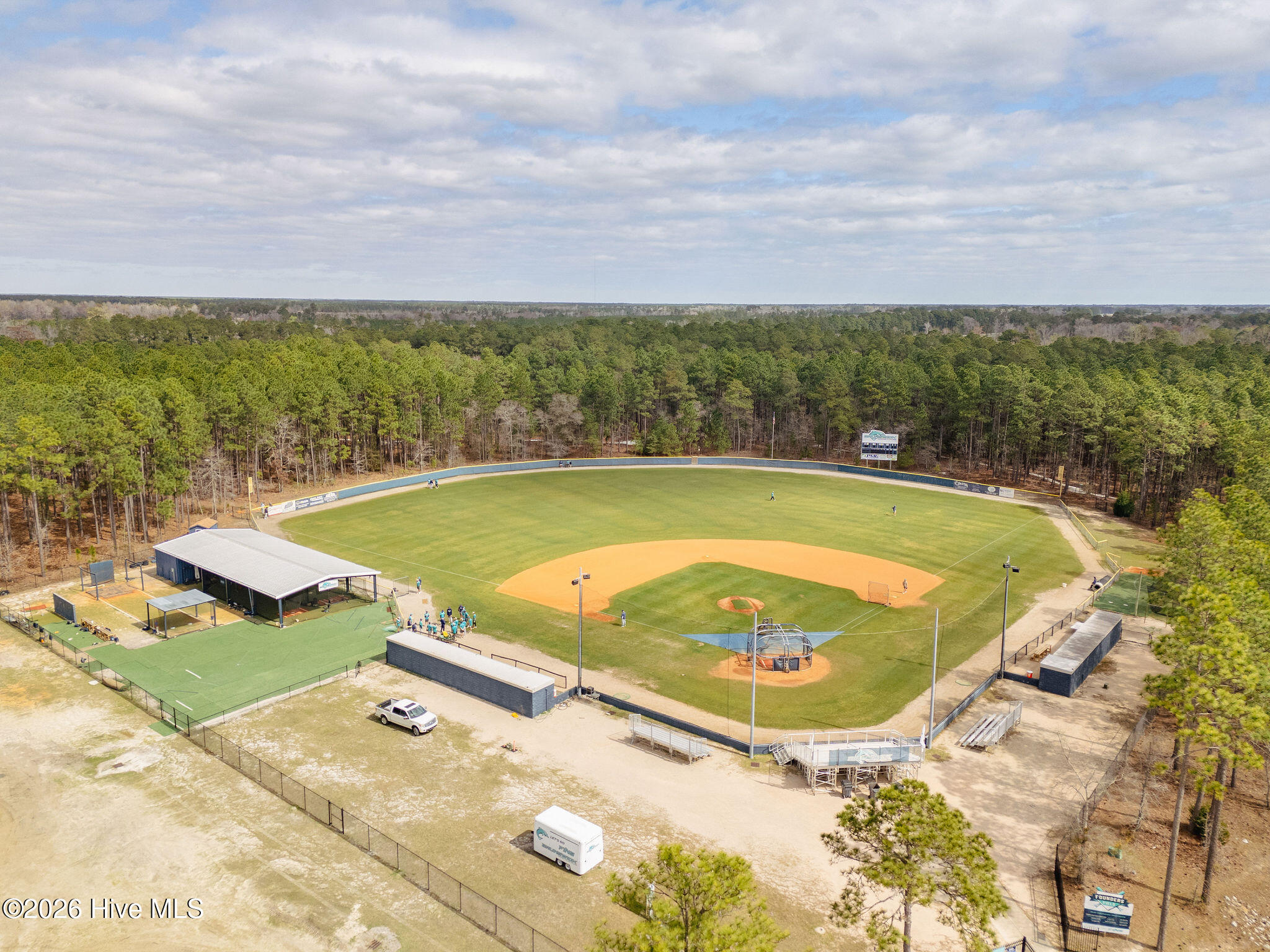 100560695 | Photo 58