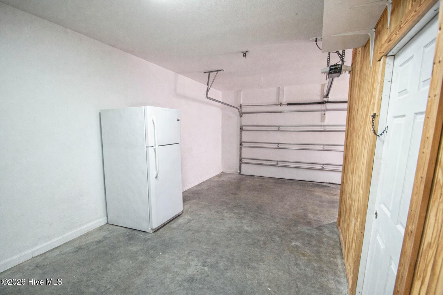 100553026 | Photo 73