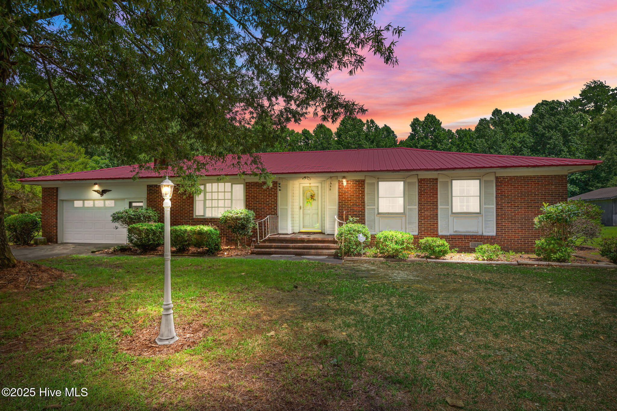 Homes for sale in Plymouth, NC | 111 Bateman St, Plymouth, NC 27962 | MLS# 100518354