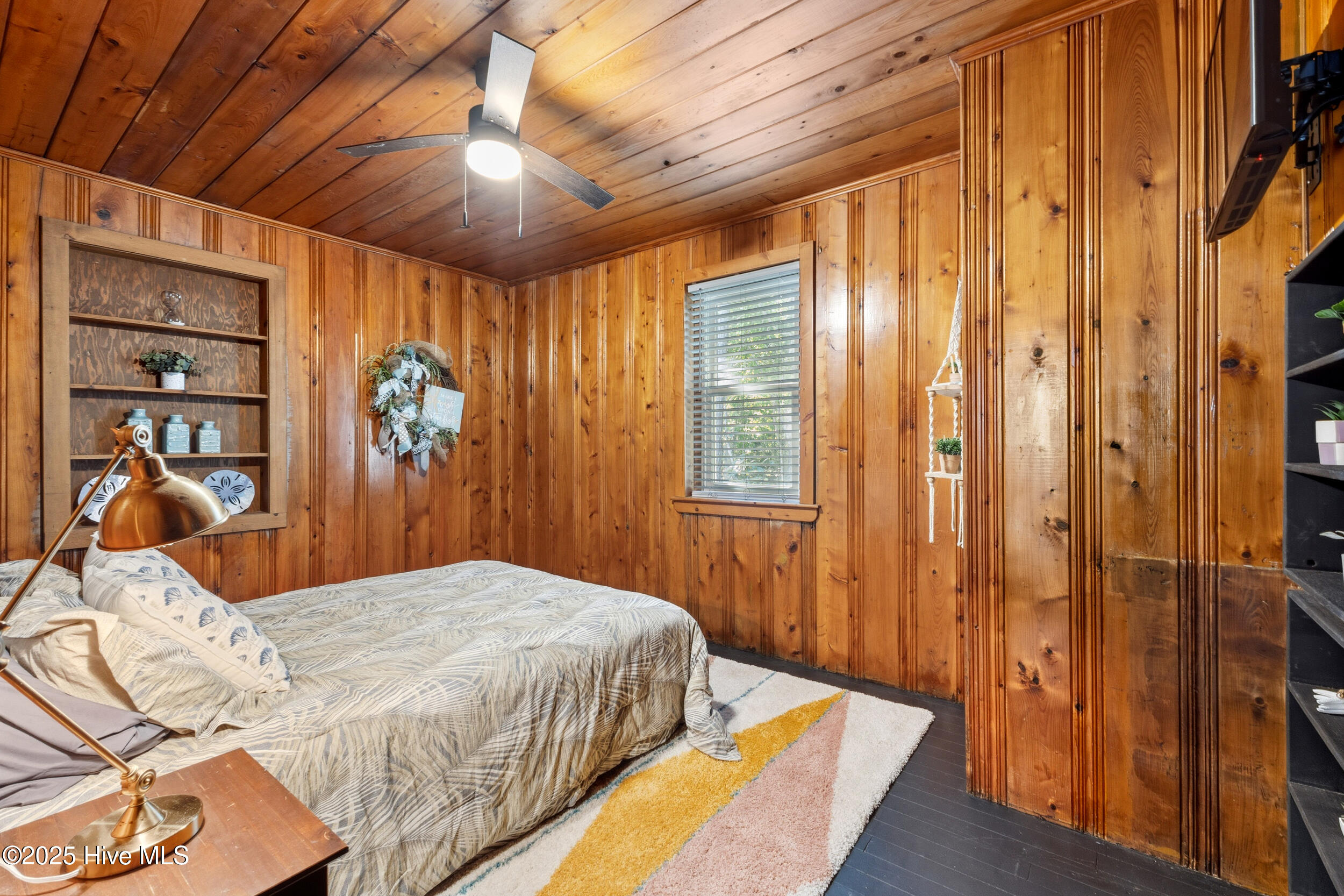 100535191 | Photo 17