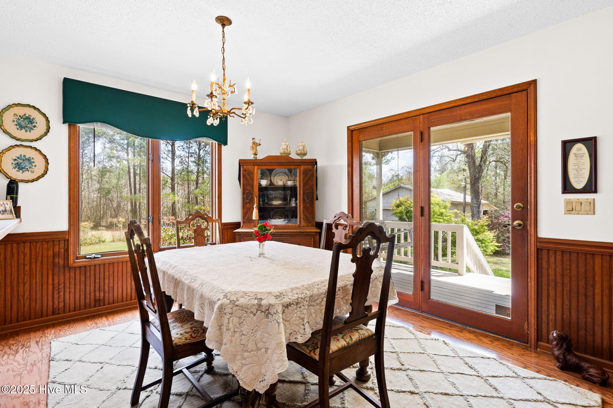 100499054 | Photo 21