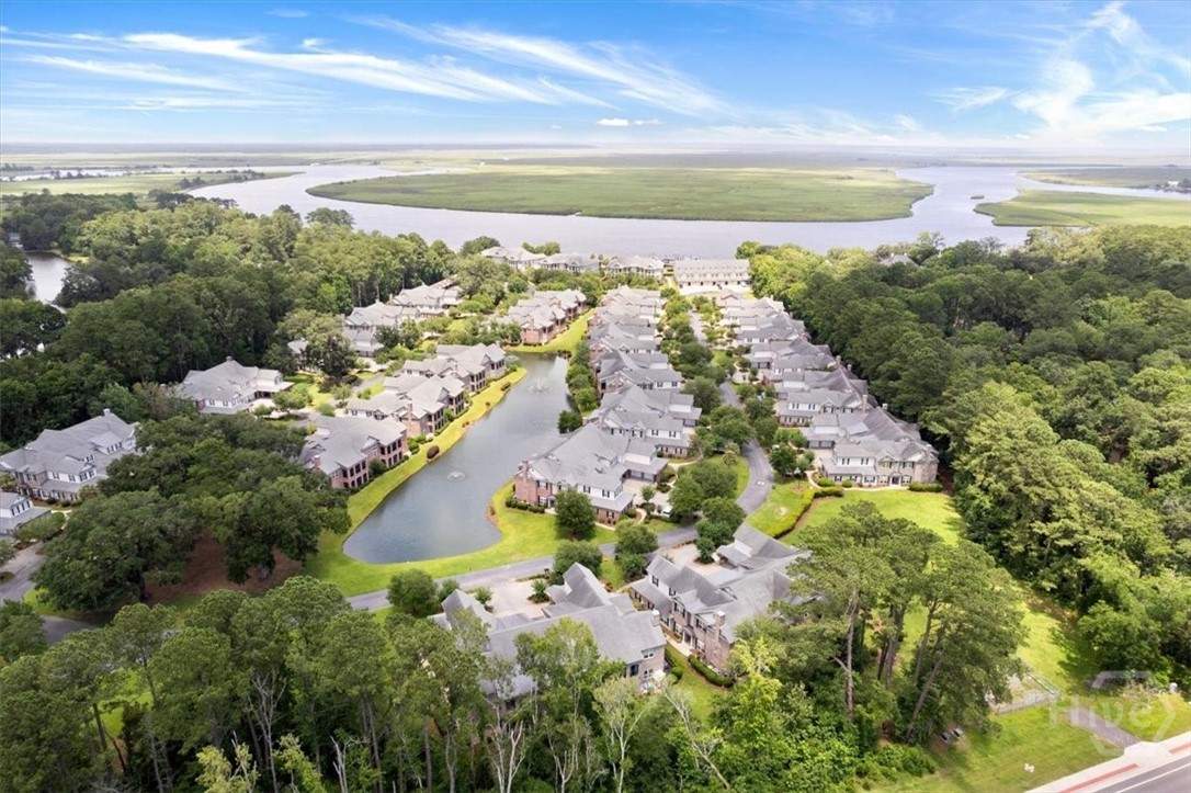 The Villas at River Oaks