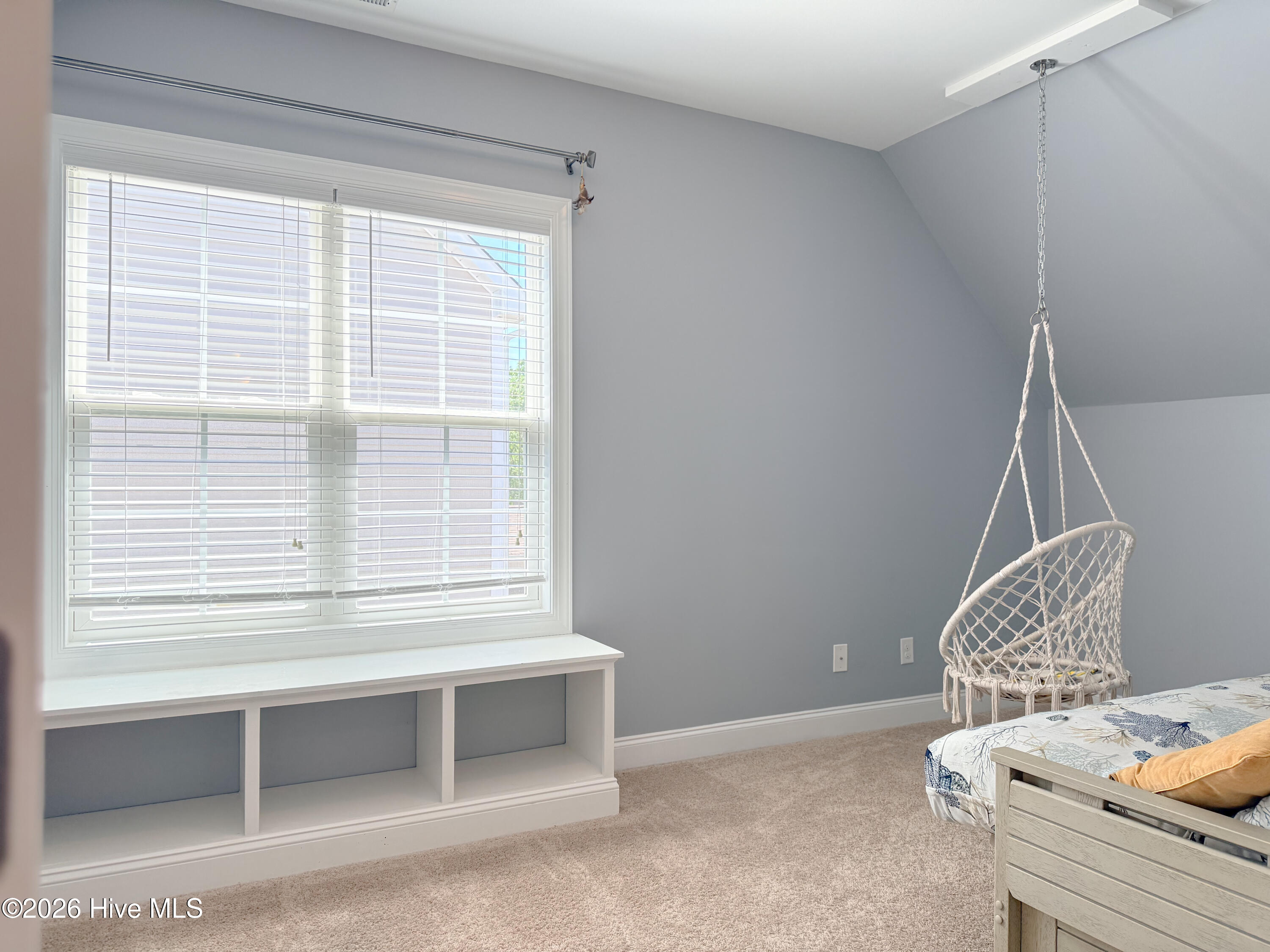 100569259 | Photo 59