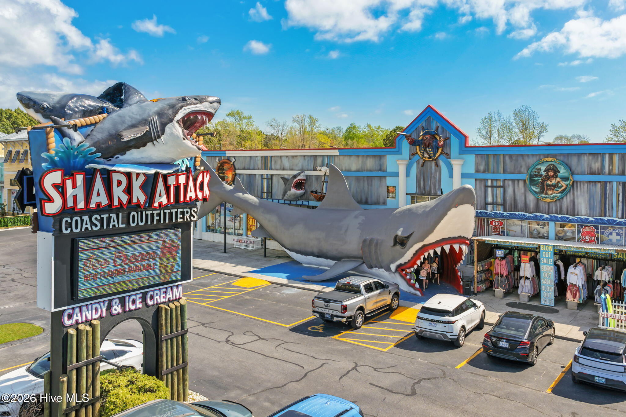 100565023 | Photo 35