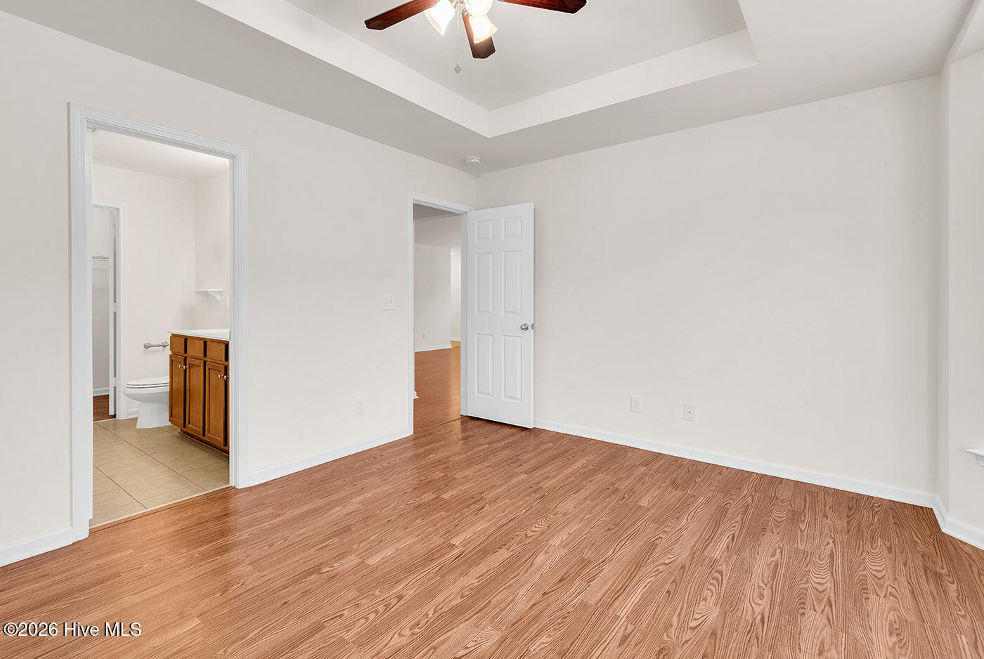 100554888 | Photo 15